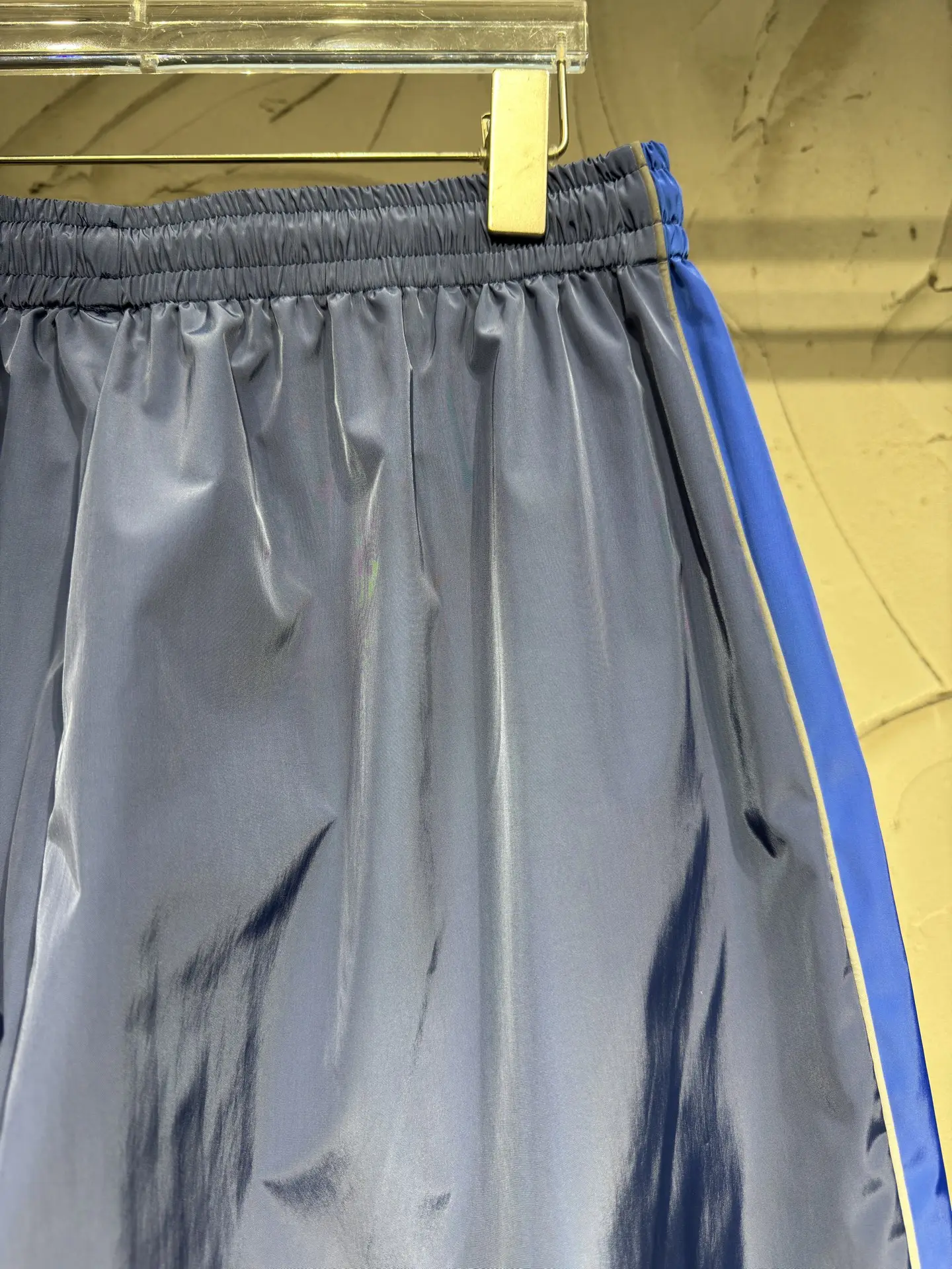 Bodies Reflective Logo Track Trousers D21023032 — view 15