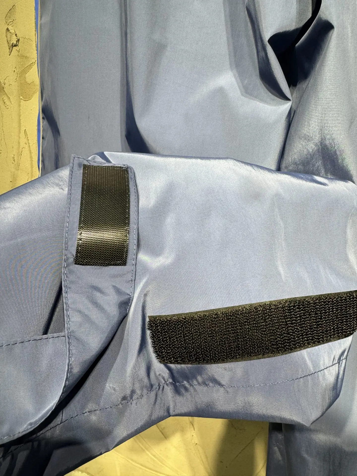 Bodies Reflective Logo Track Trousers D21023032 — view 17