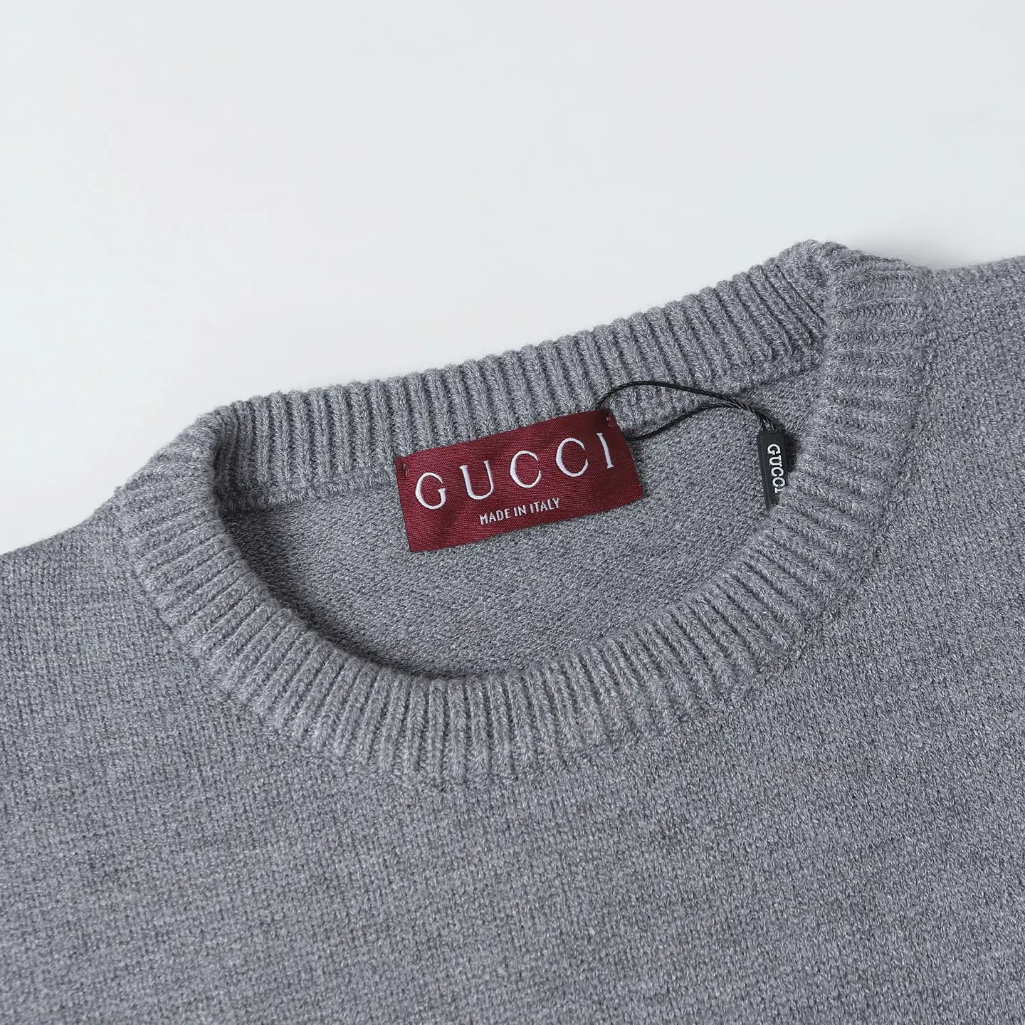 Script Logo Intarsia Crew-Neck Sweater D21023623 — view 3