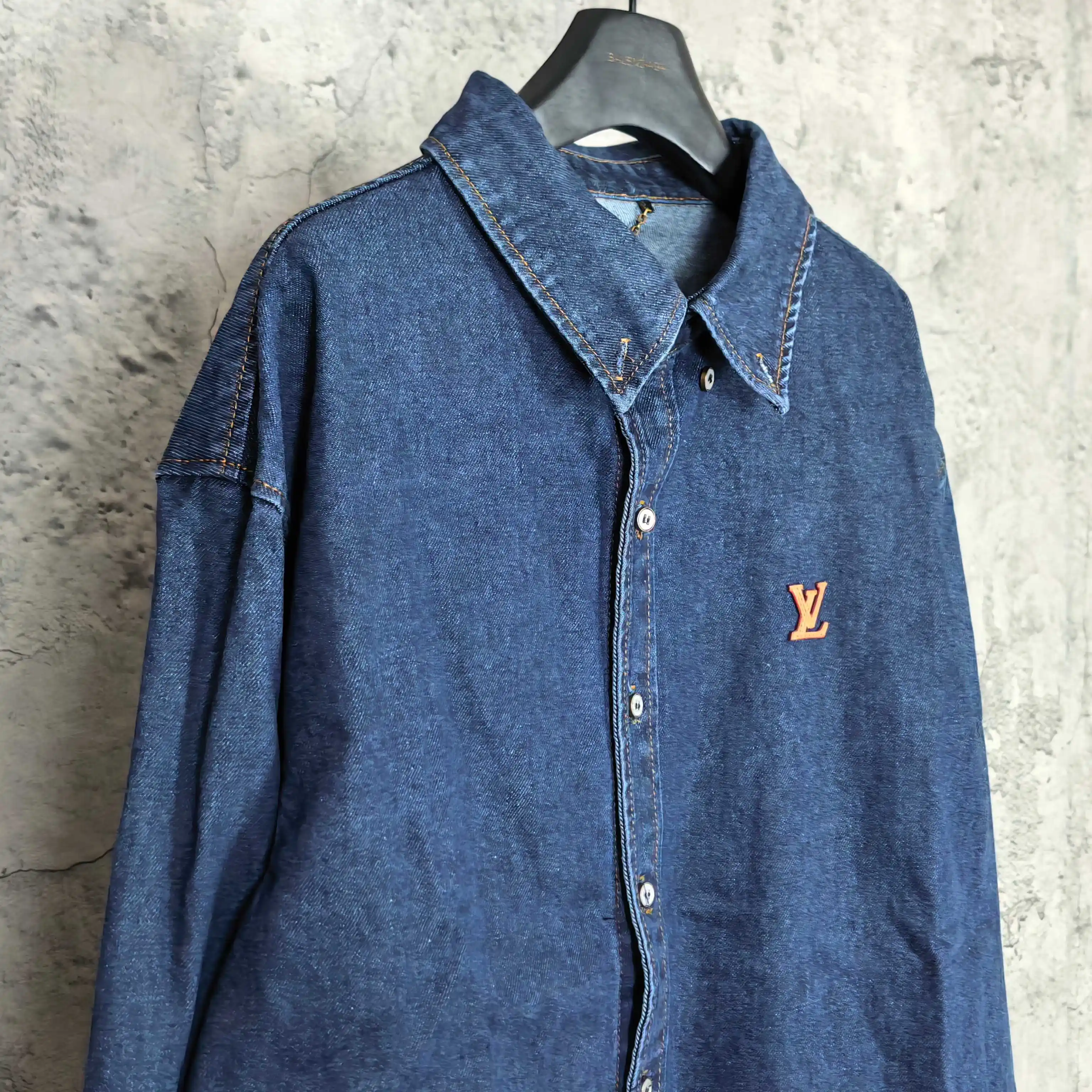 Logo-Embroidered Denim Long-Sleeve Shirt D21023206 — view 7
