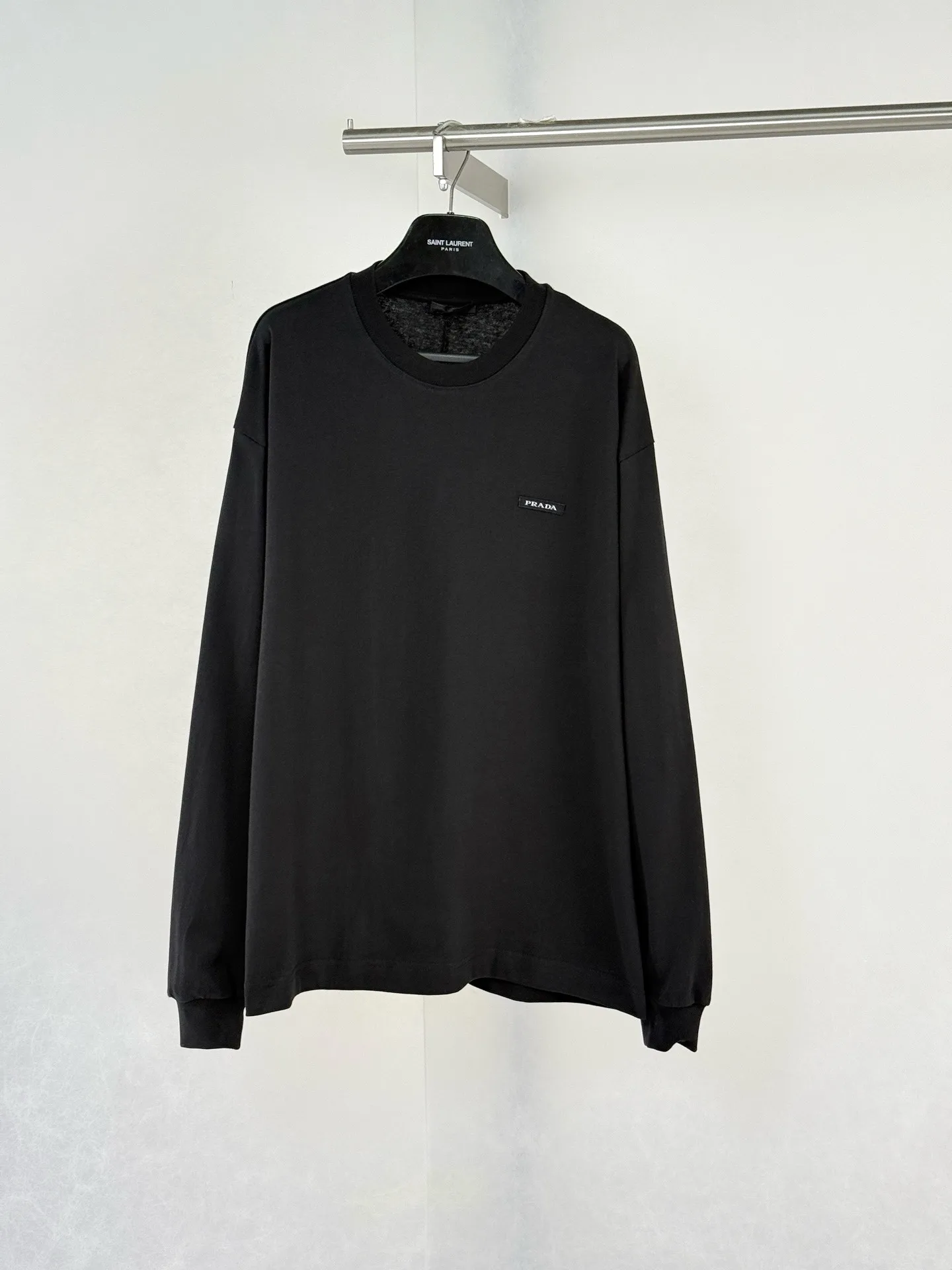 Logo-Patch Long-Sleeve Cotton T-Shirt D21020750