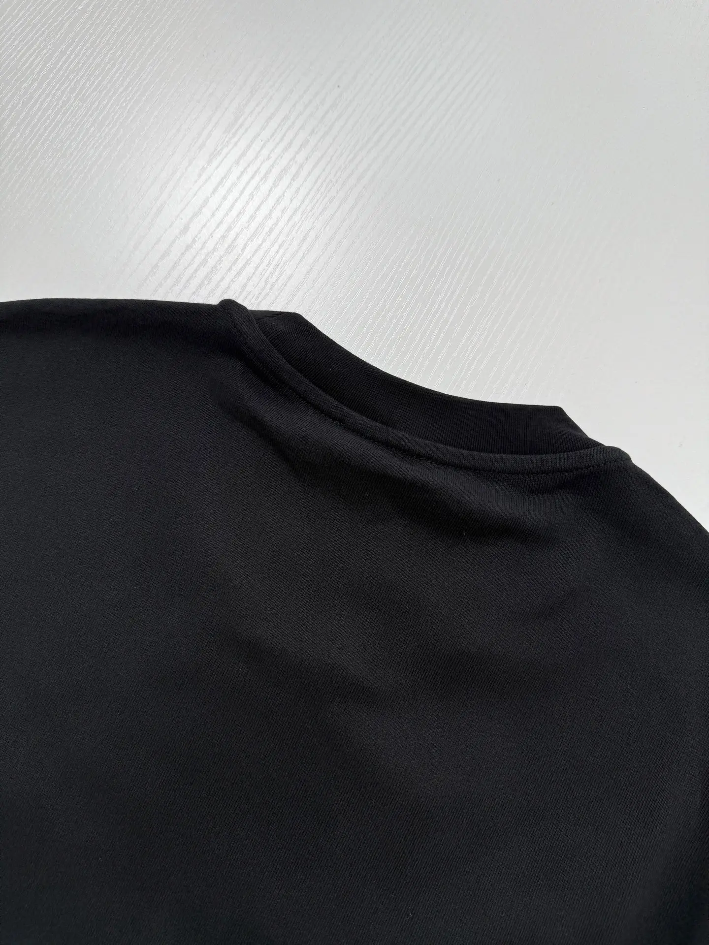 Logo-Patch Long-Sleeve Cotton T-Shirt D21020750 — view 8