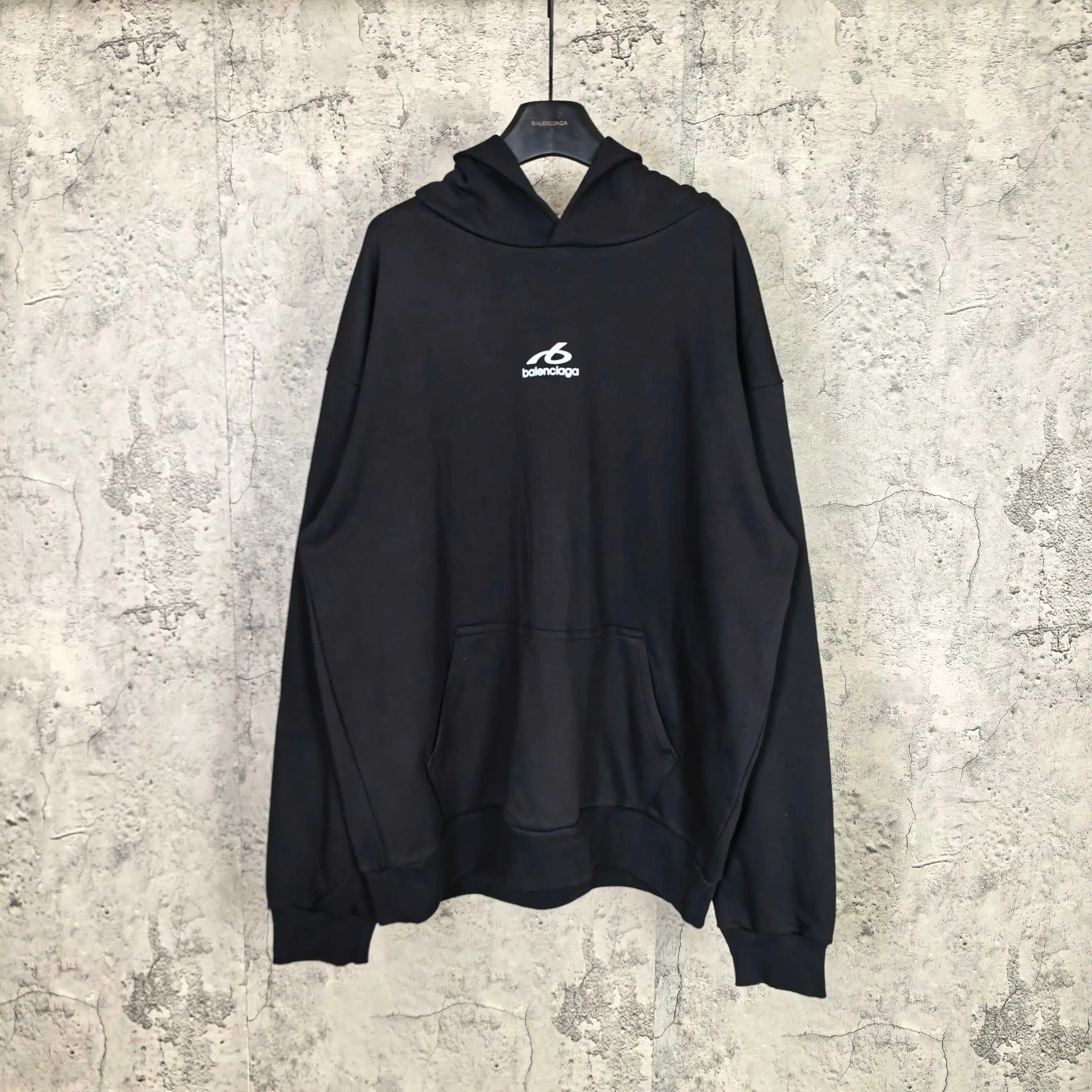 Bodies Medium Fit 3M Reflective Logo Hoodie D21523180