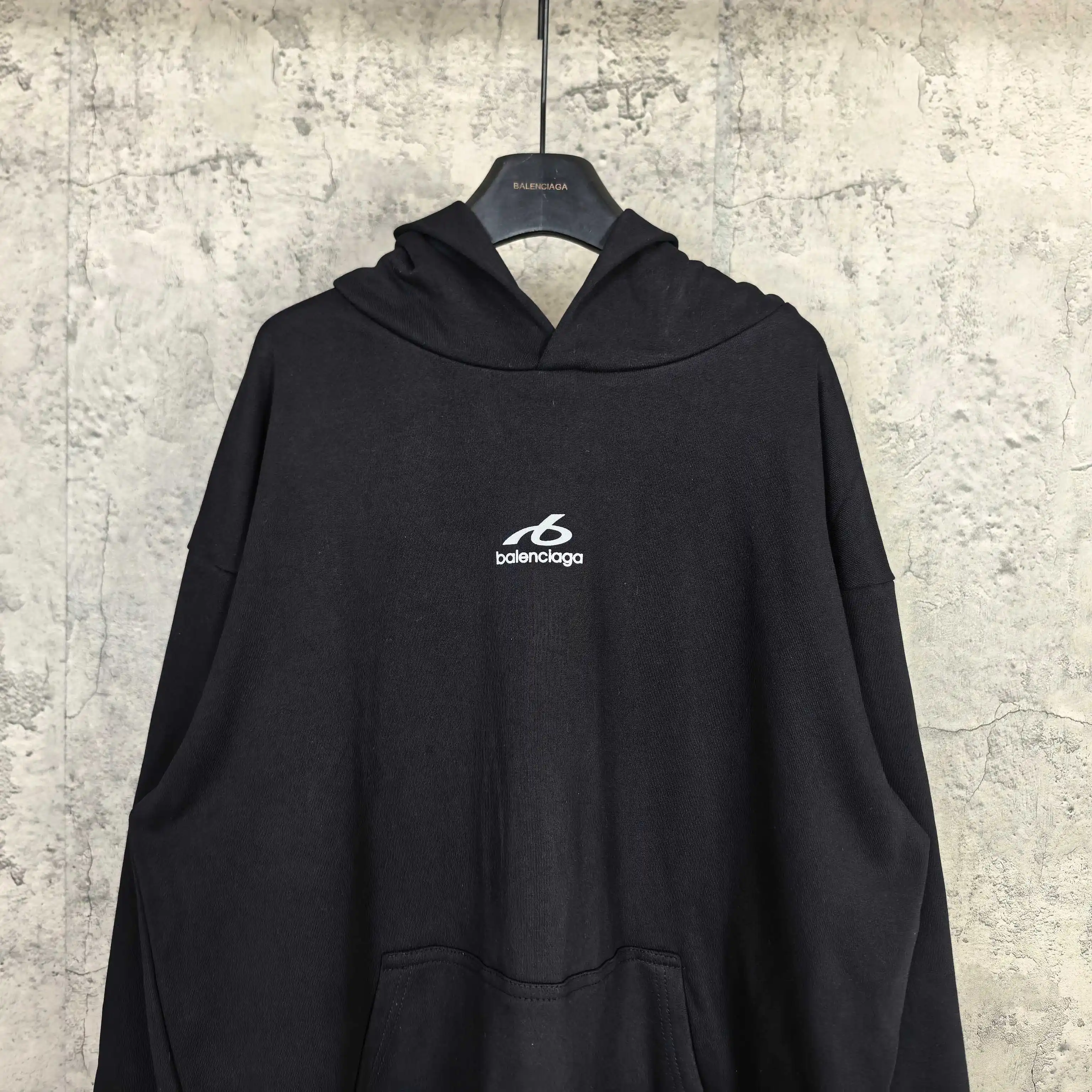 Bodies Medium Fit 3M Reflective Logo Hoodie D21523180 — view 3