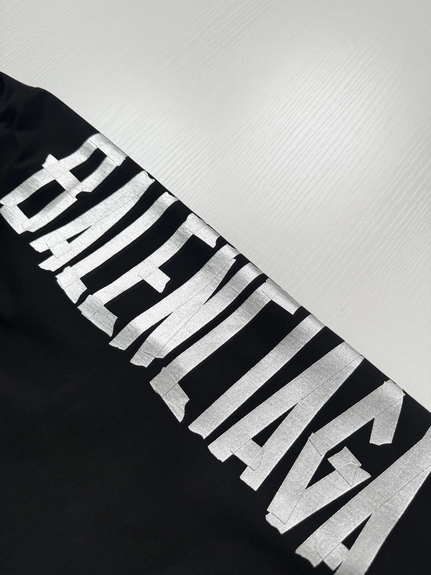 Cracked Logo Print Cotton T-Shirt D21520702 — view 7