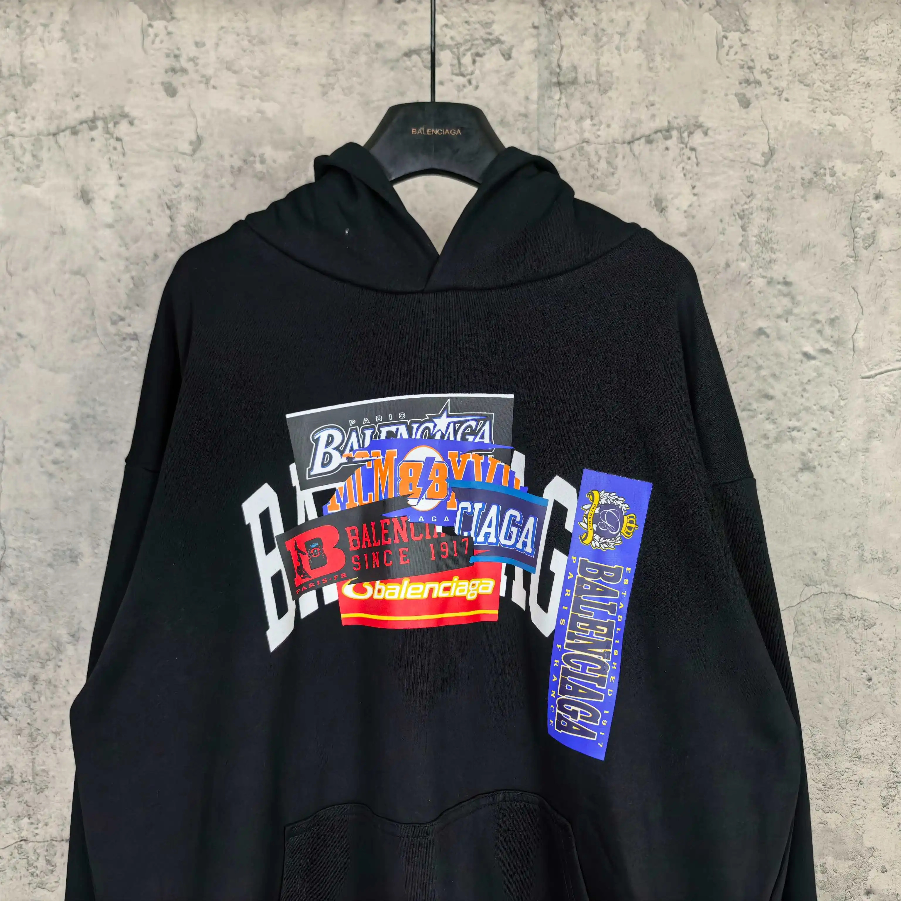 Bumper Stickers Logo Print Hoodie D22023172 — view 3