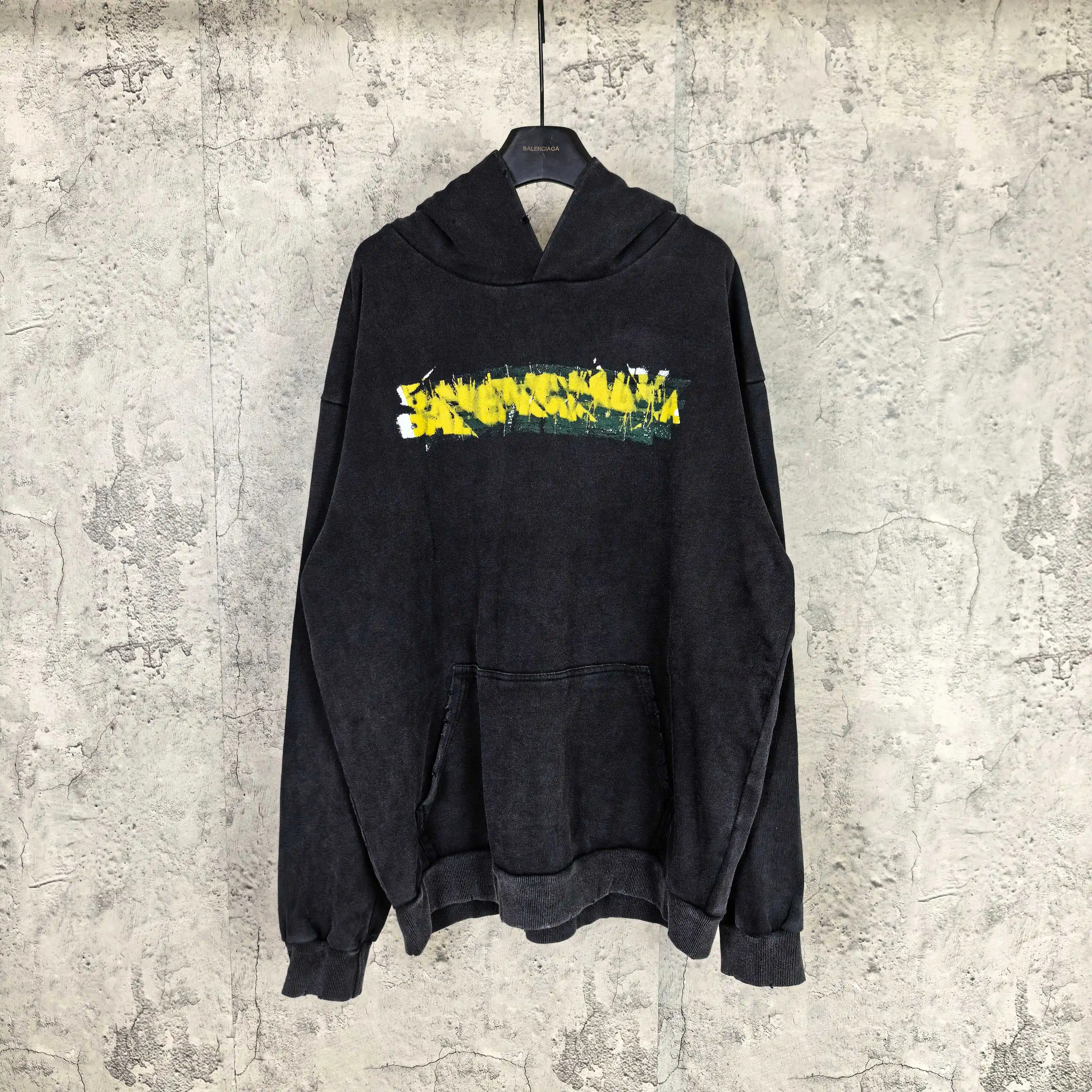 Messy Spray Logo Distressed Hoodie D22023193