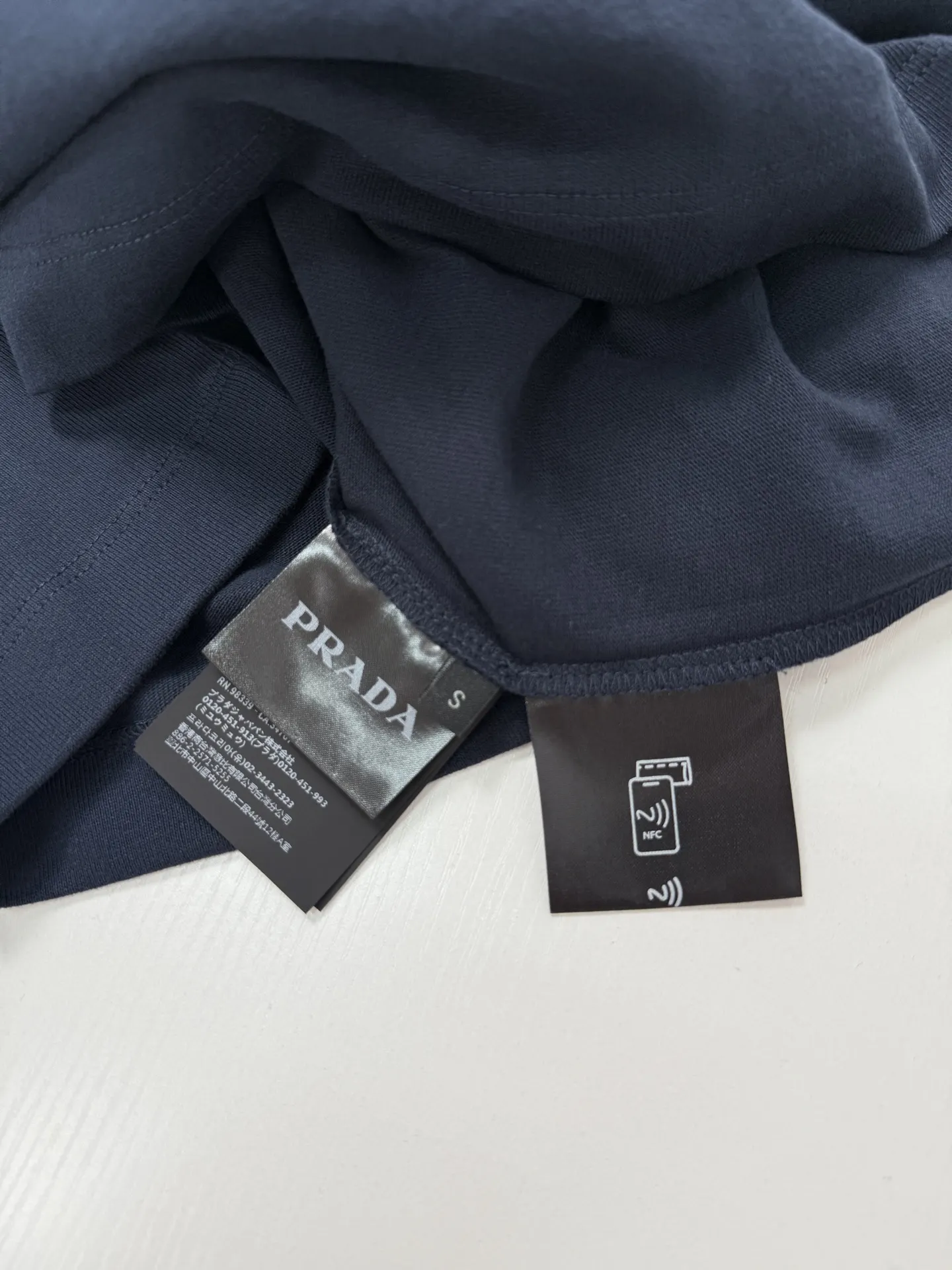 Logo-Patch Long-Sleeved Cotton Polo Shirt D22020752 — view 5