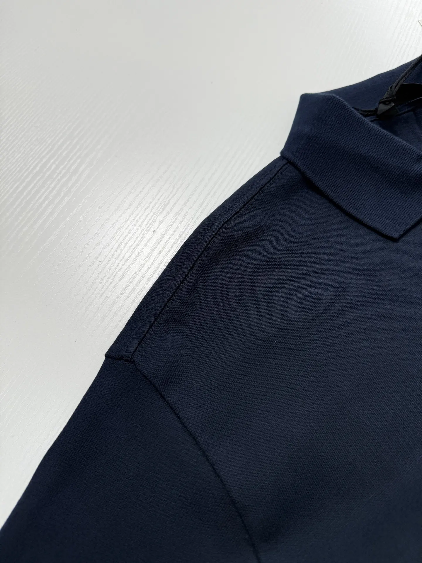 Logo-Patch Long-Sleeved Cotton Polo Shirt D22020752 — view 7