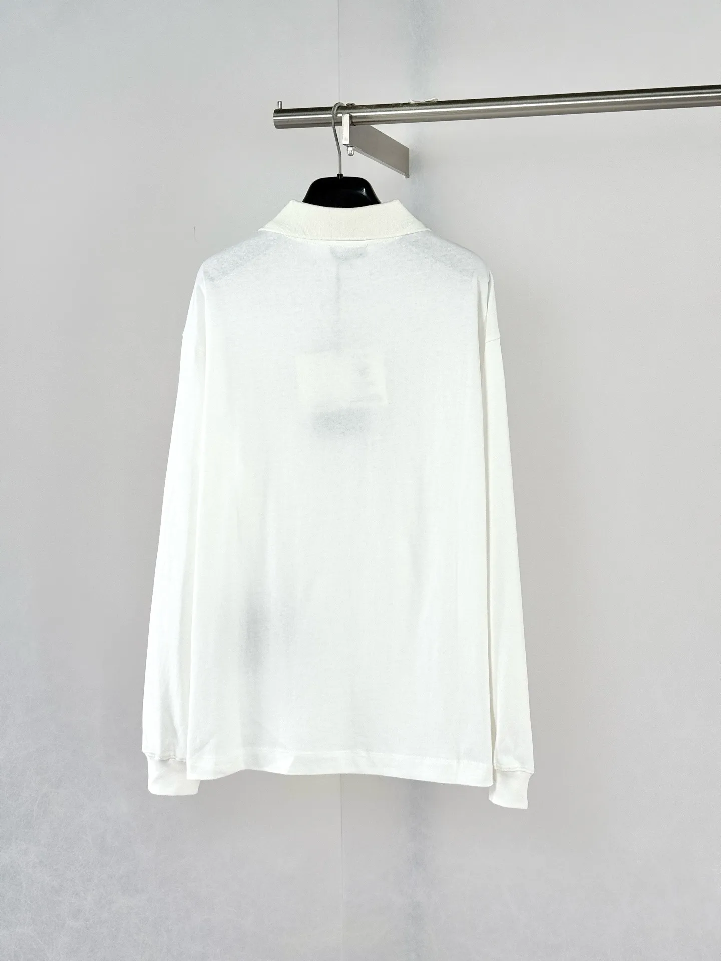 Logo-Patch Long-Sleeve Cotton Polo Shirt D22020753 — view 2