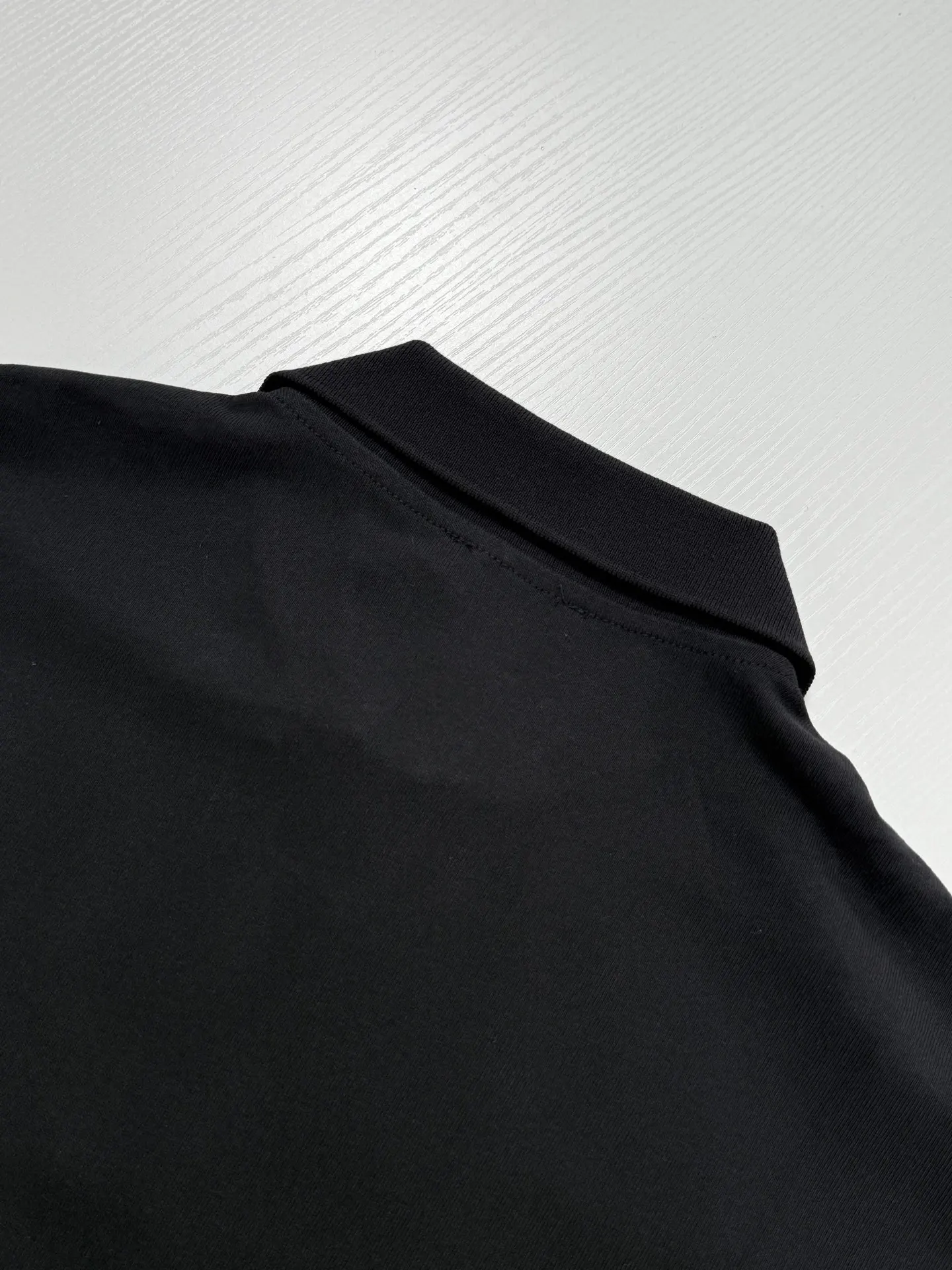 Logo-Patch Long-Sleeved Cotton Polo Shirt D22020754 — view 5