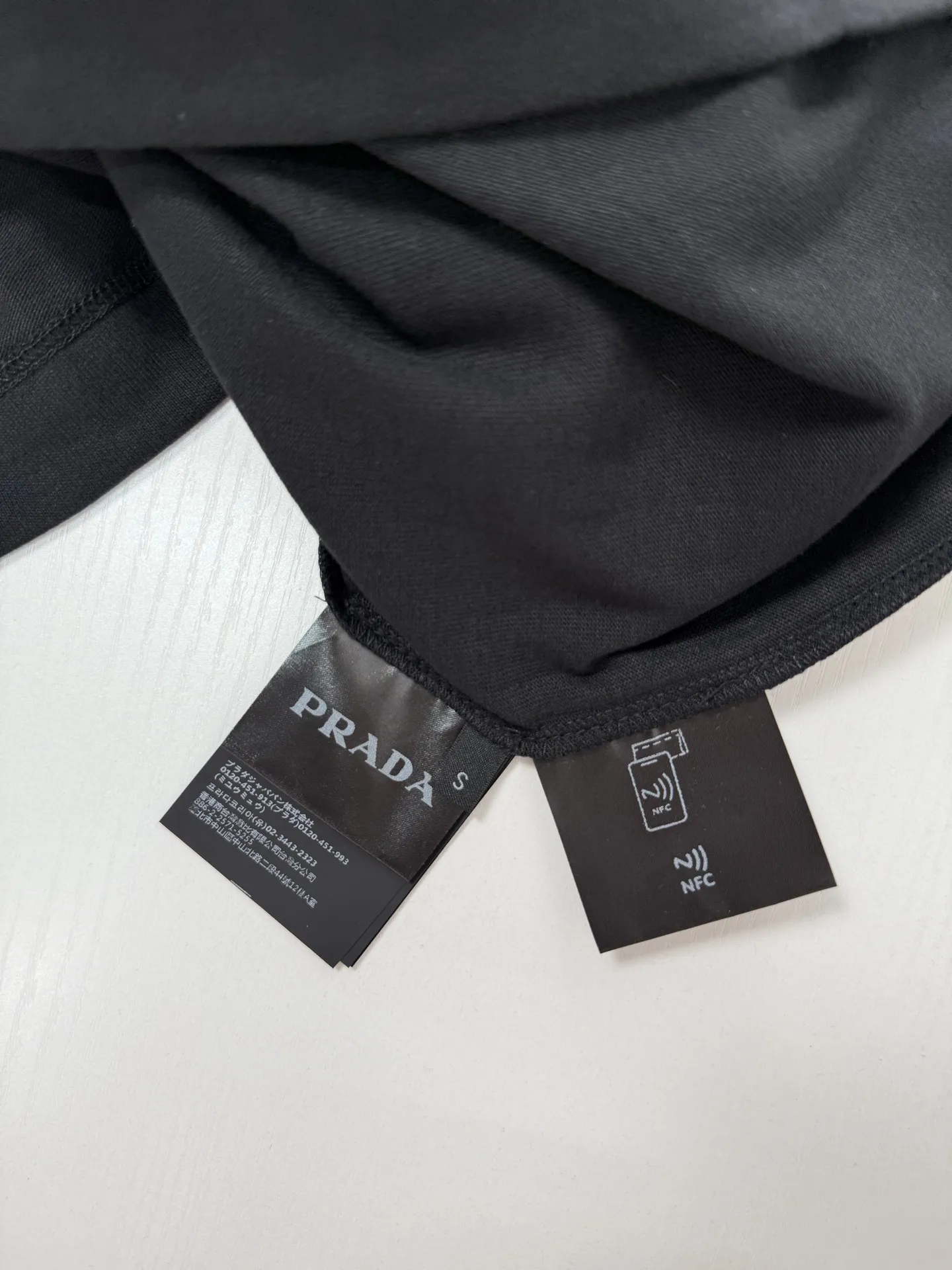 Logo-Patch Long-Sleeved Cotton Polo Shirt D22020754 — view 9