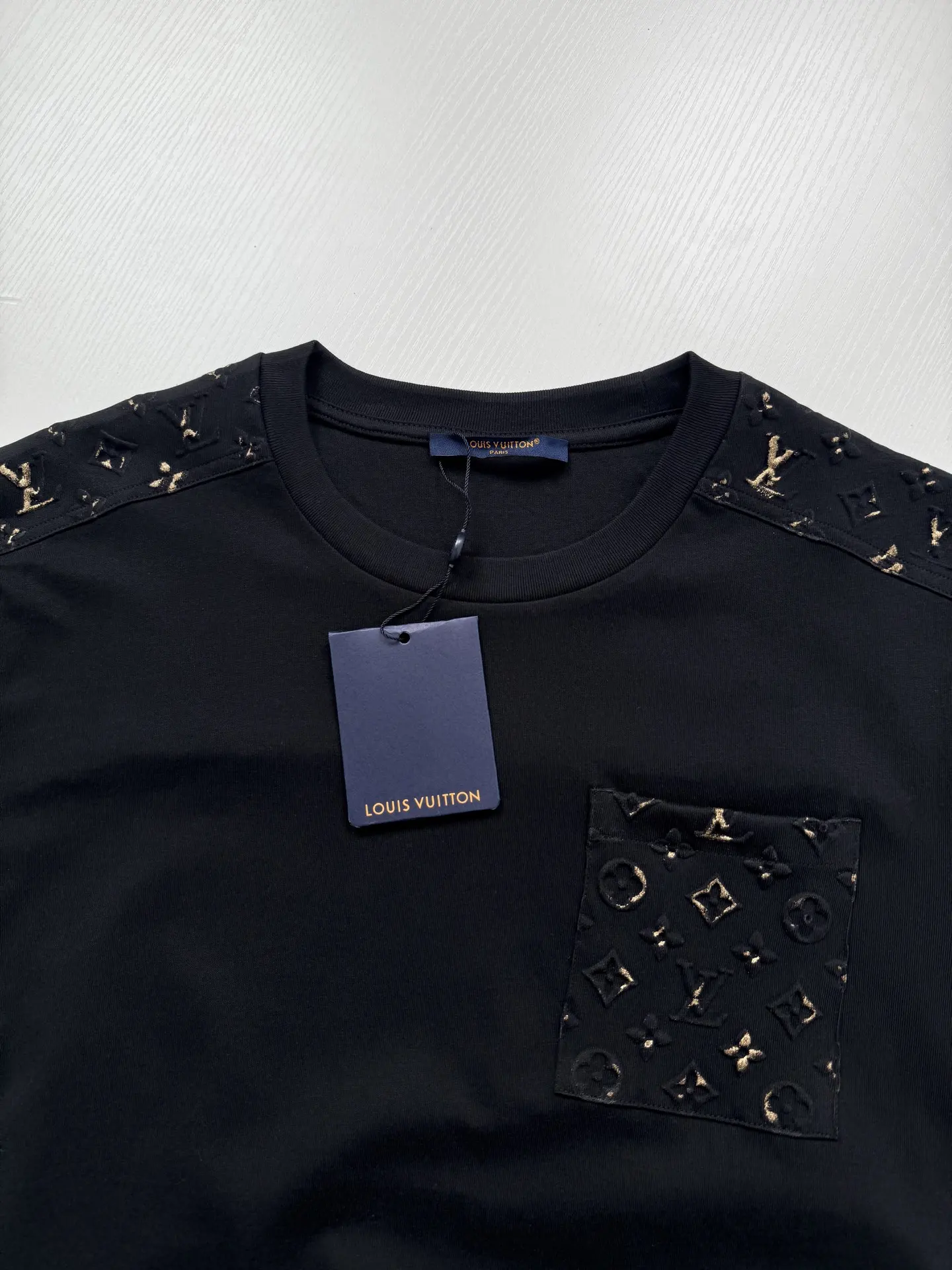 Monogram Embossed Pocket T-Shirt D22523446 — view 6