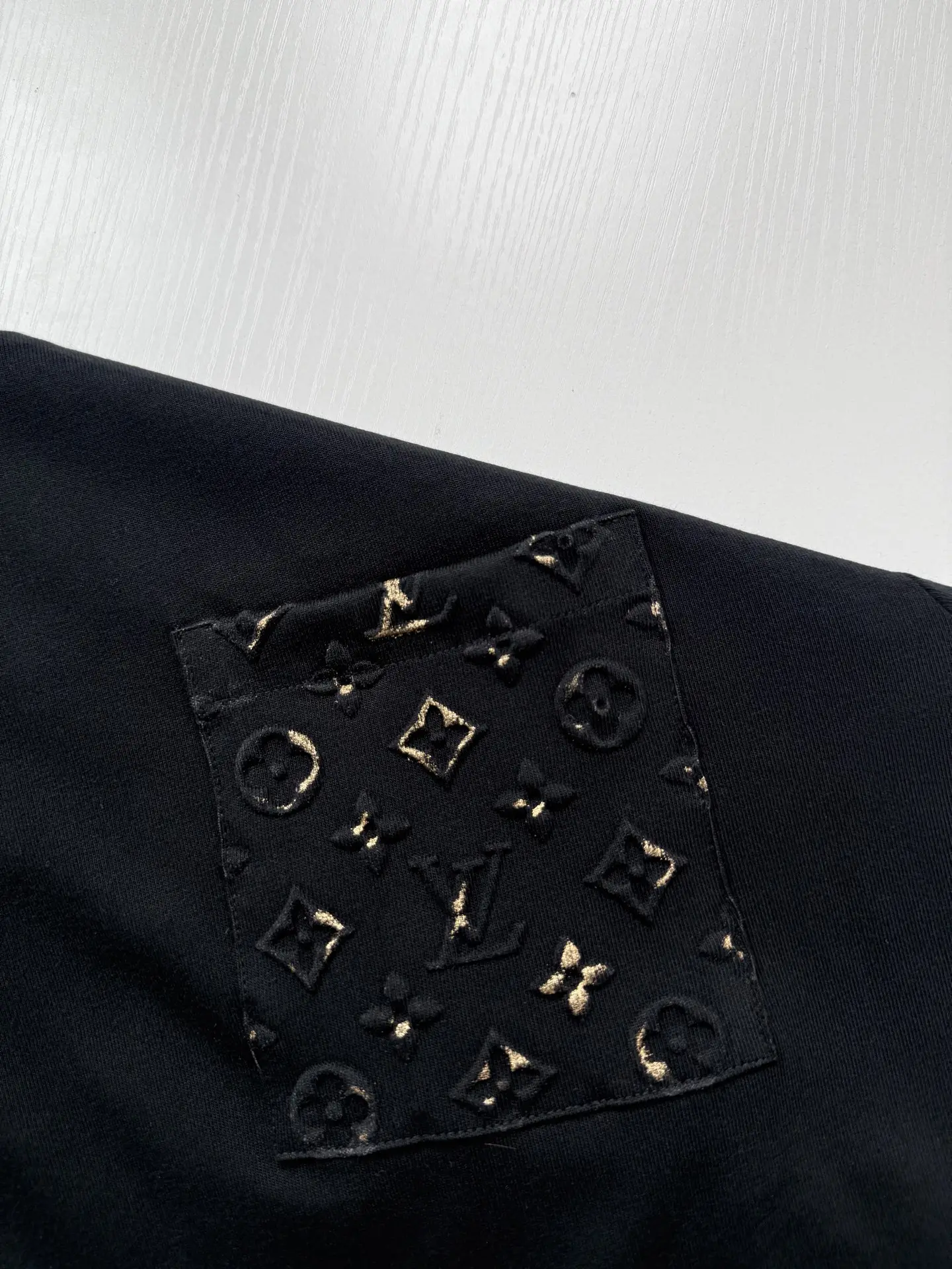 Monogram Embossed Pocket T-Shirt D22523446 — view 7
