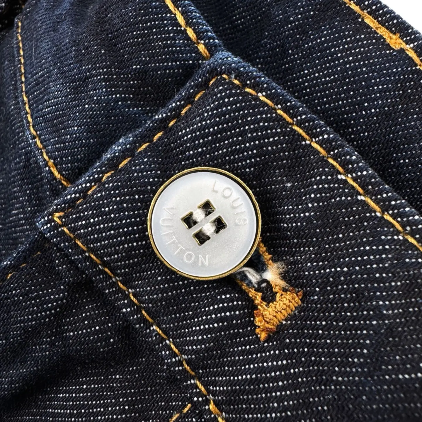 Leather Patch Indigo Denim Shorts D22521023 — view 6