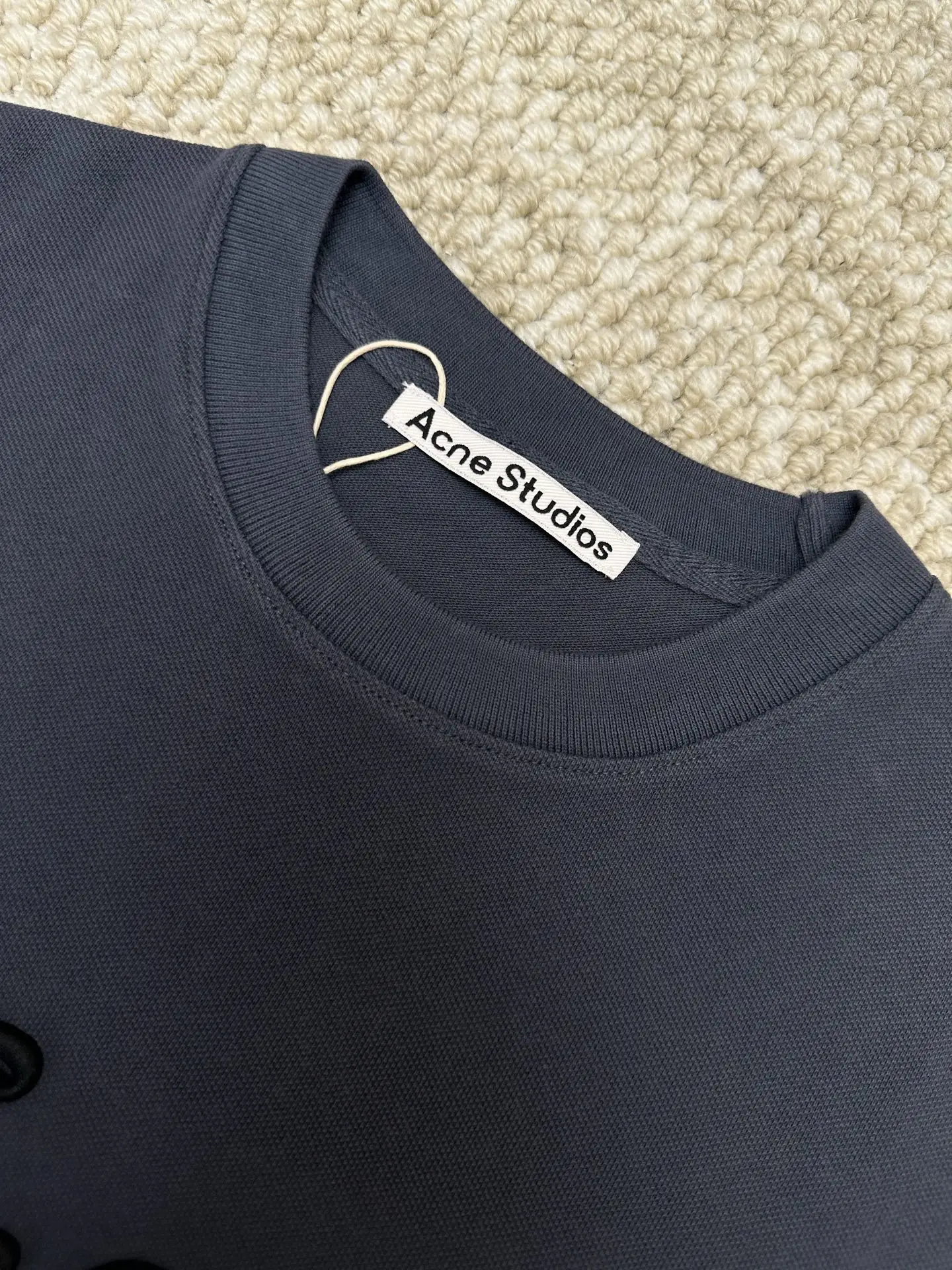 Logo-Embroidered Drop-Shoulder Long-Sleeve T-Shirt D22519103 — view 3
