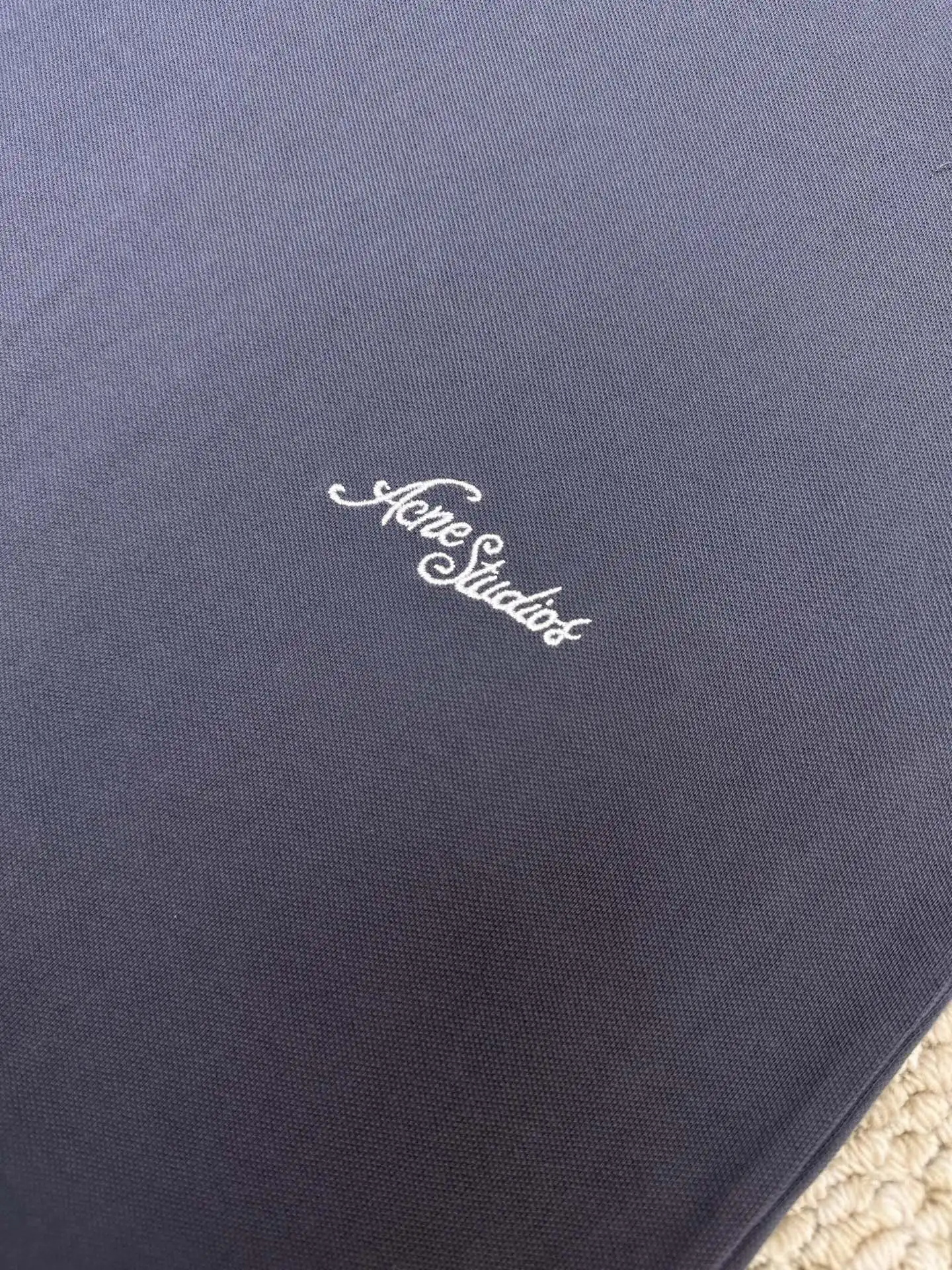 Logo-Embroidered Long-Sleeve T-Shirt D22519104 — view 6