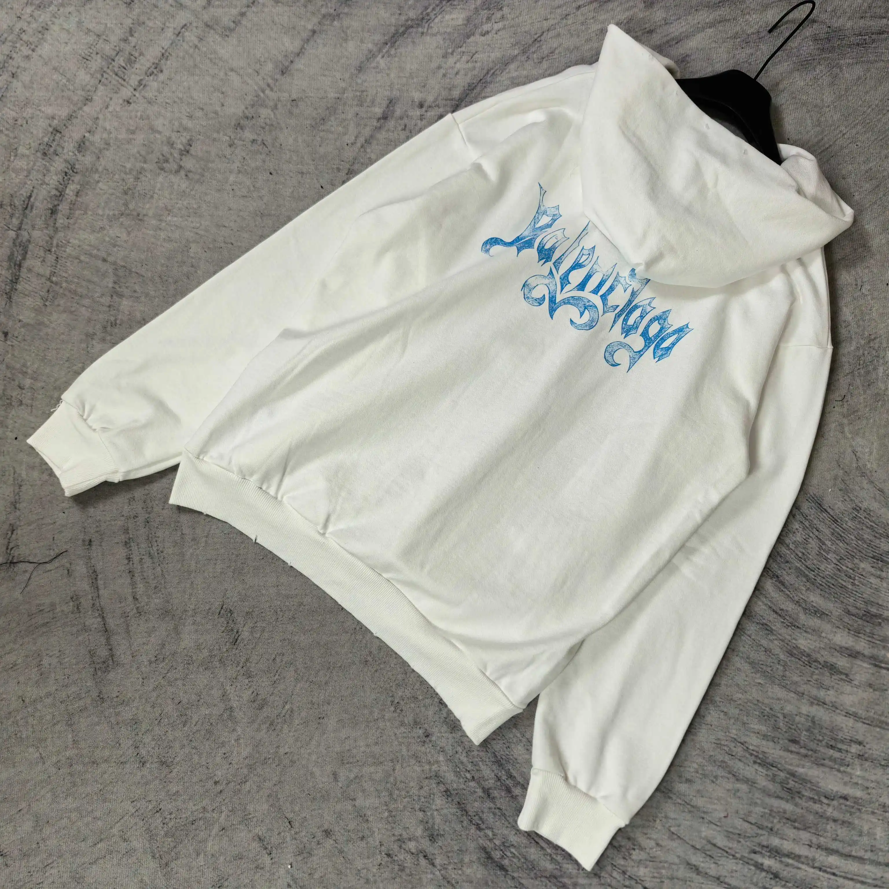 Sketchy Logo Flame Print Zip-Up Hoodie D22523175 — view 5