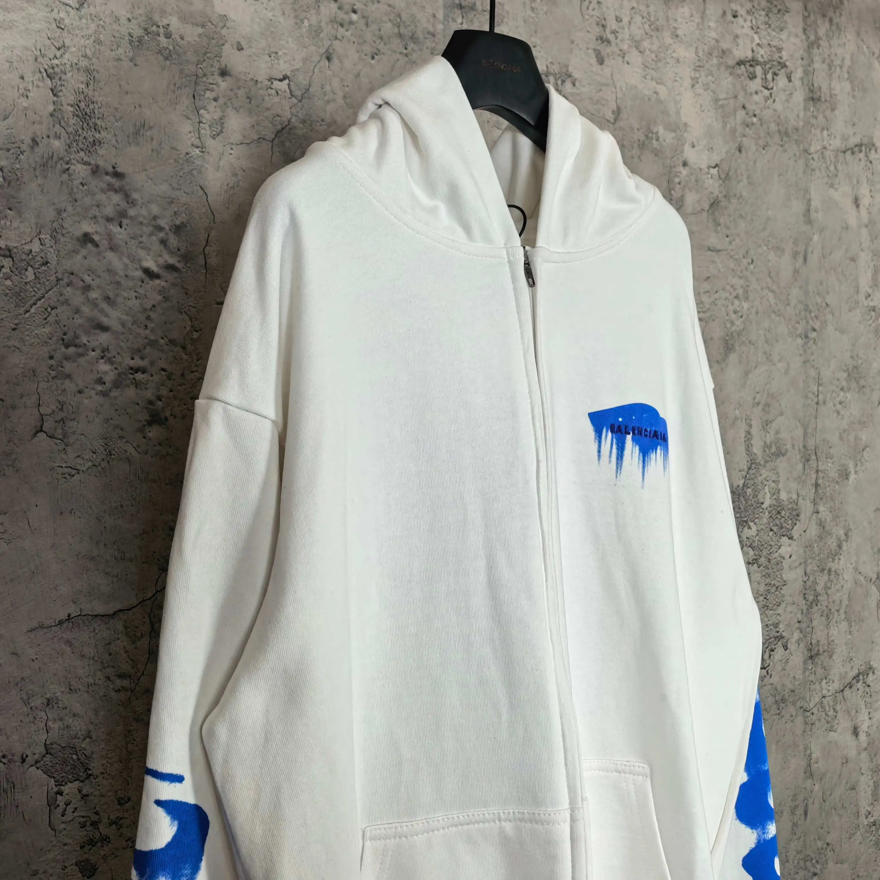 Wet Brush Logo Zip-Up Hoodie D22523183 — view 7