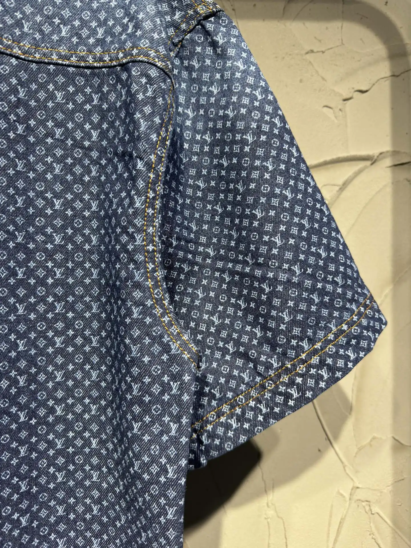 Monogram Print Short-Sleeve Denim Shirt D22523022 — view 19