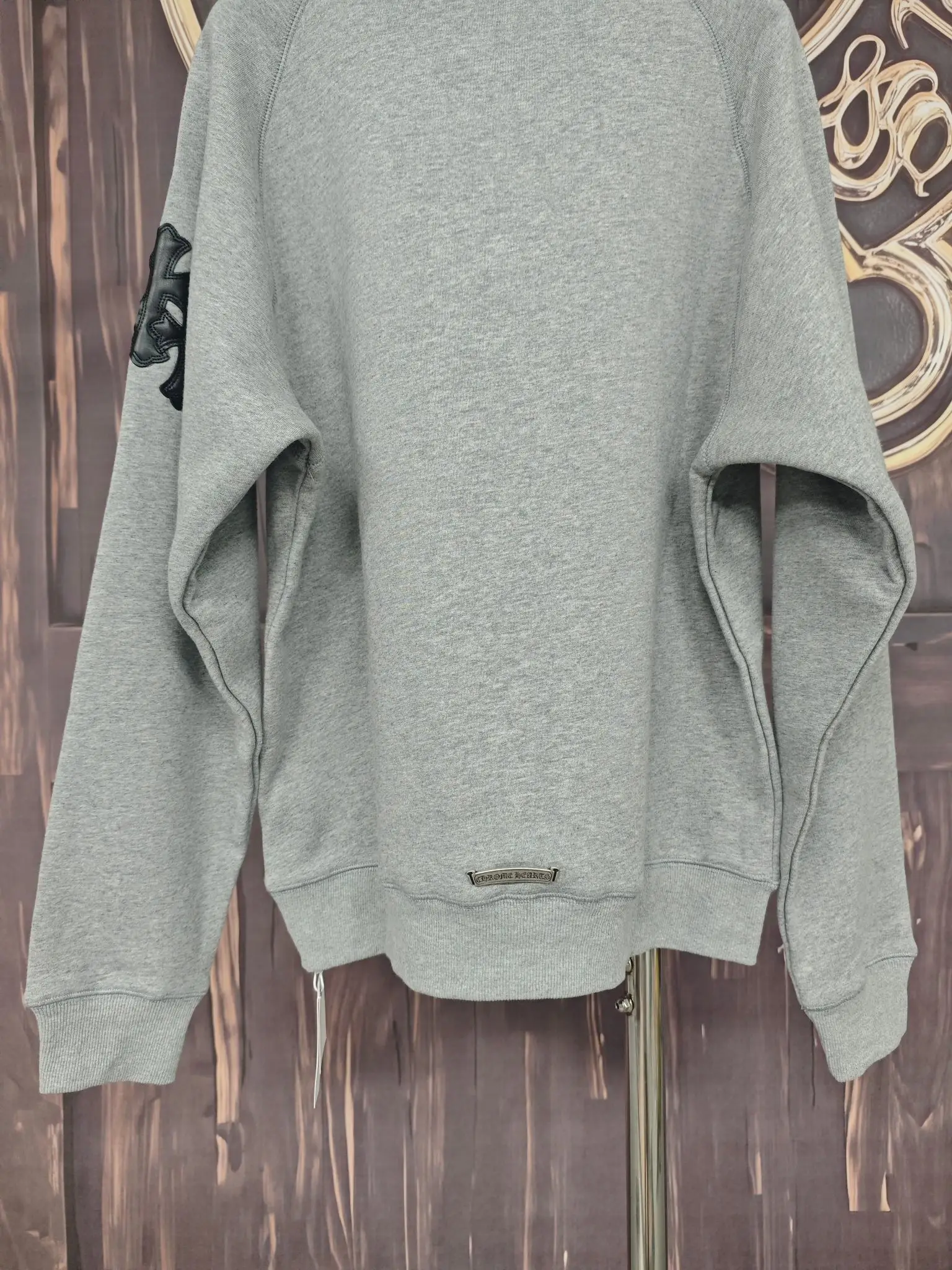 Leather Cross Patch Crew-Neck Sweatshirt D23018998 — view 7