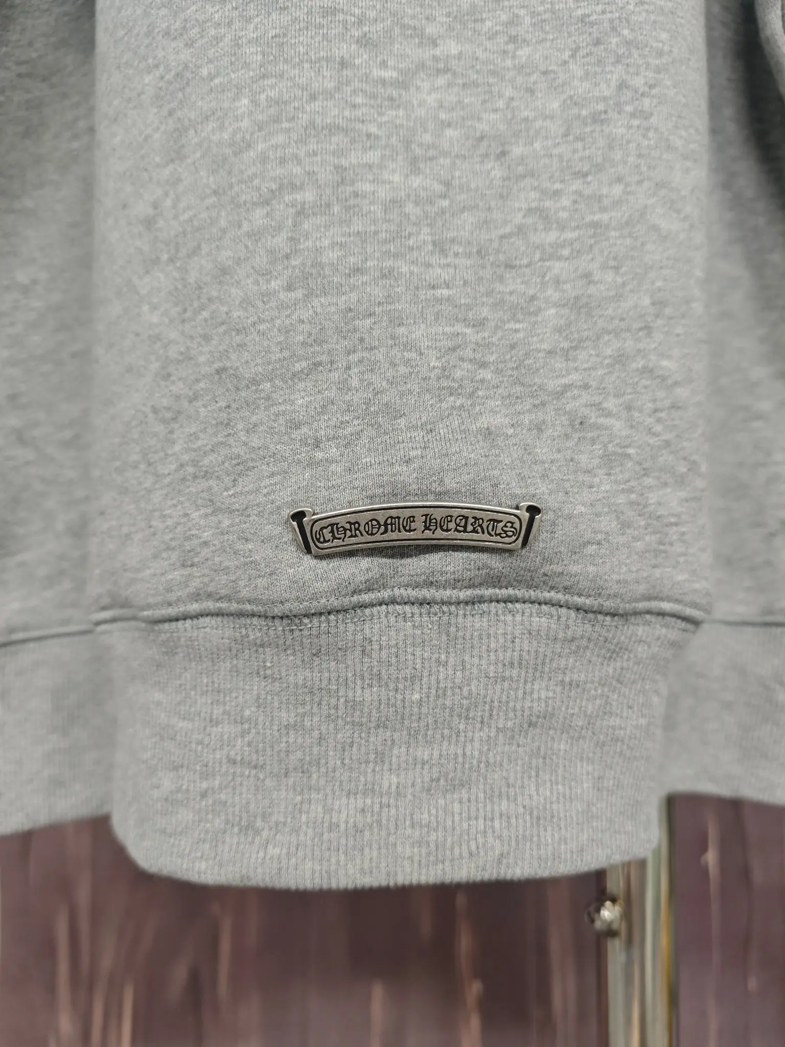 Leather Cross Patch Crew-Neck Sweatshirt D23018998 — view 8