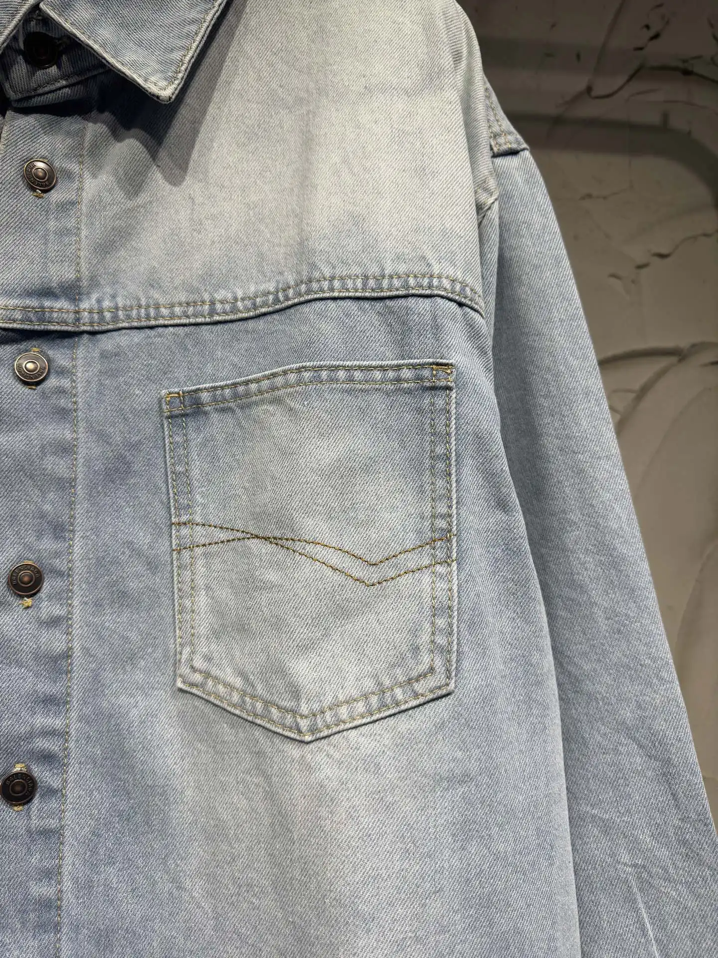 Oversized Washed Denim Shirt Jacket D23023023 — view 8
