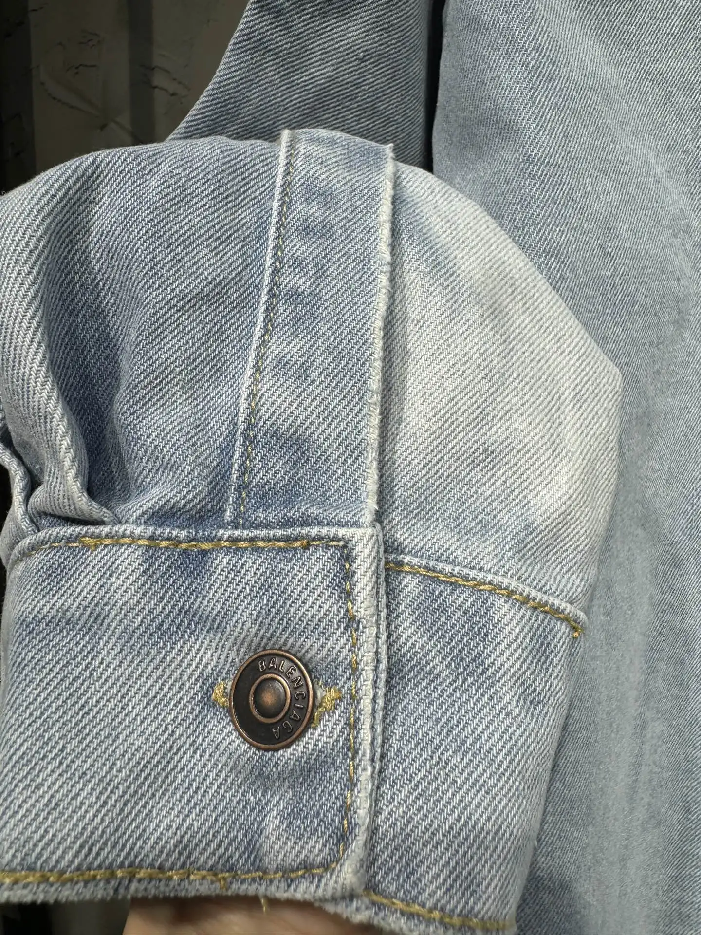 Oversized Washed Denim Shirt Jacket D23023023 — view 22