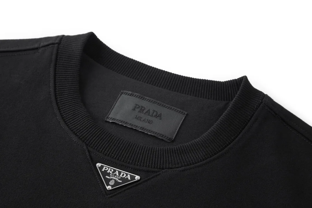 Enamelled Triangle Logo Pima Cotton Sweatshirt D23021193 — view 3