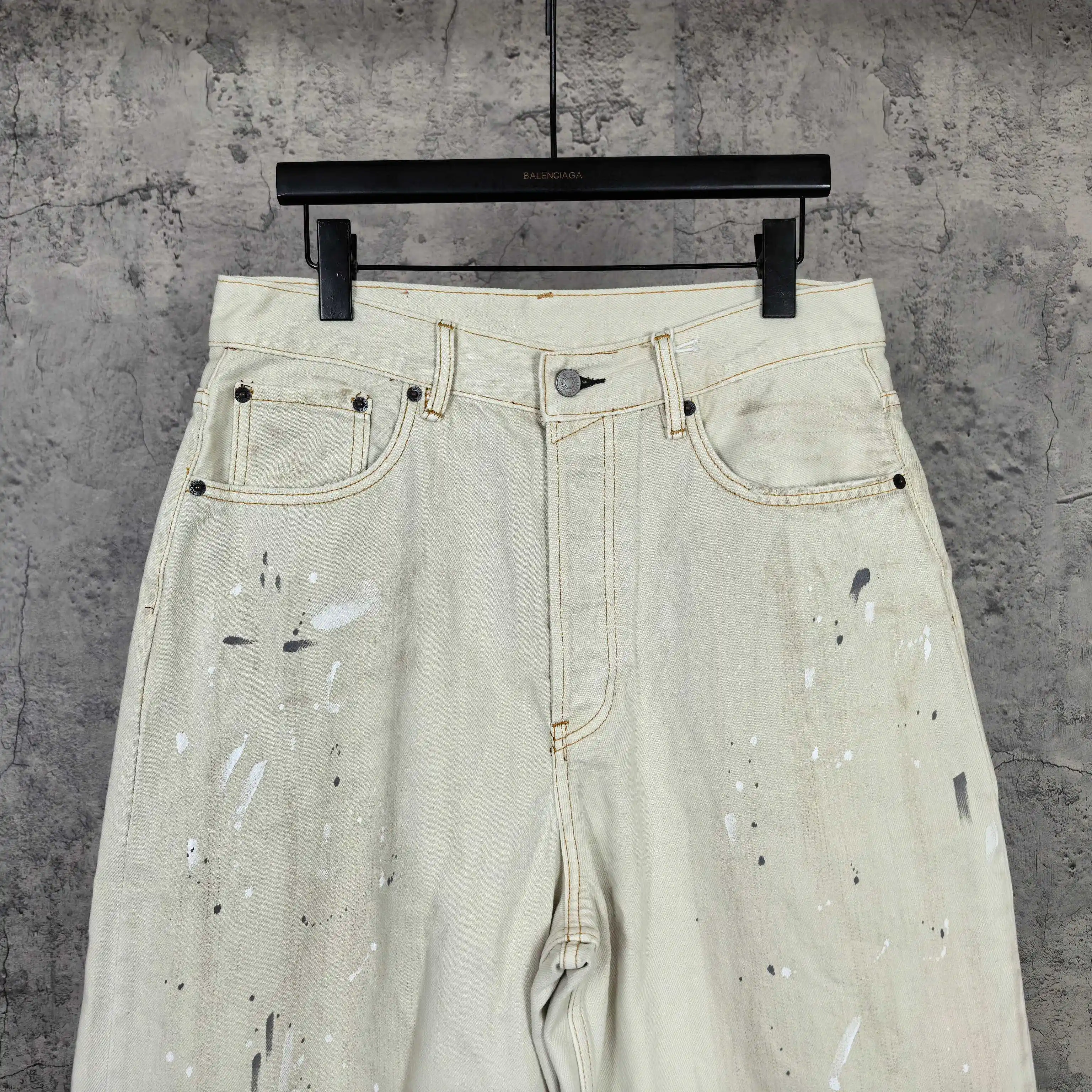 Paint-Splatter Denim Shorts D23523222 — view 3