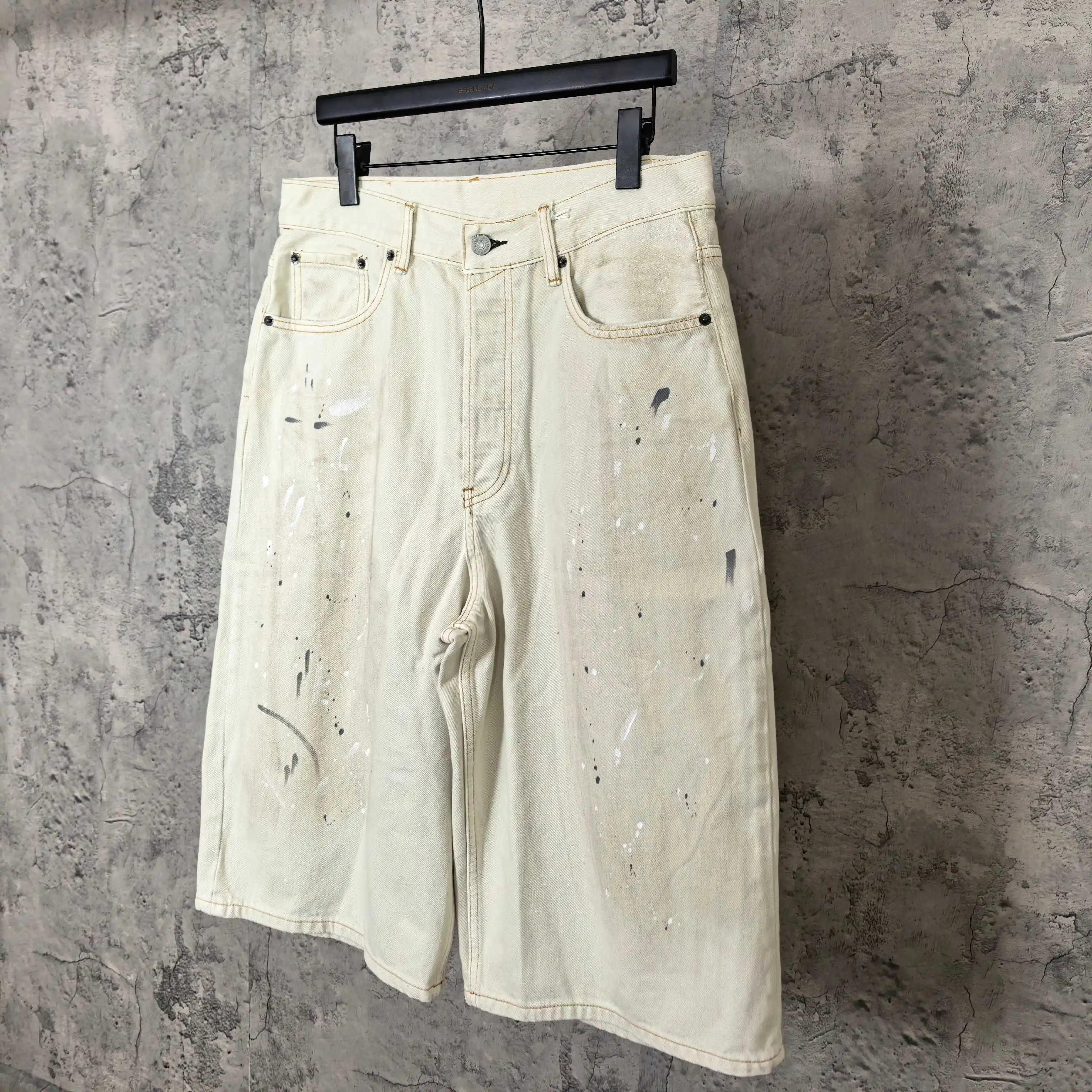 Paint-Splatter Denim Shorts D23523222 — view 9