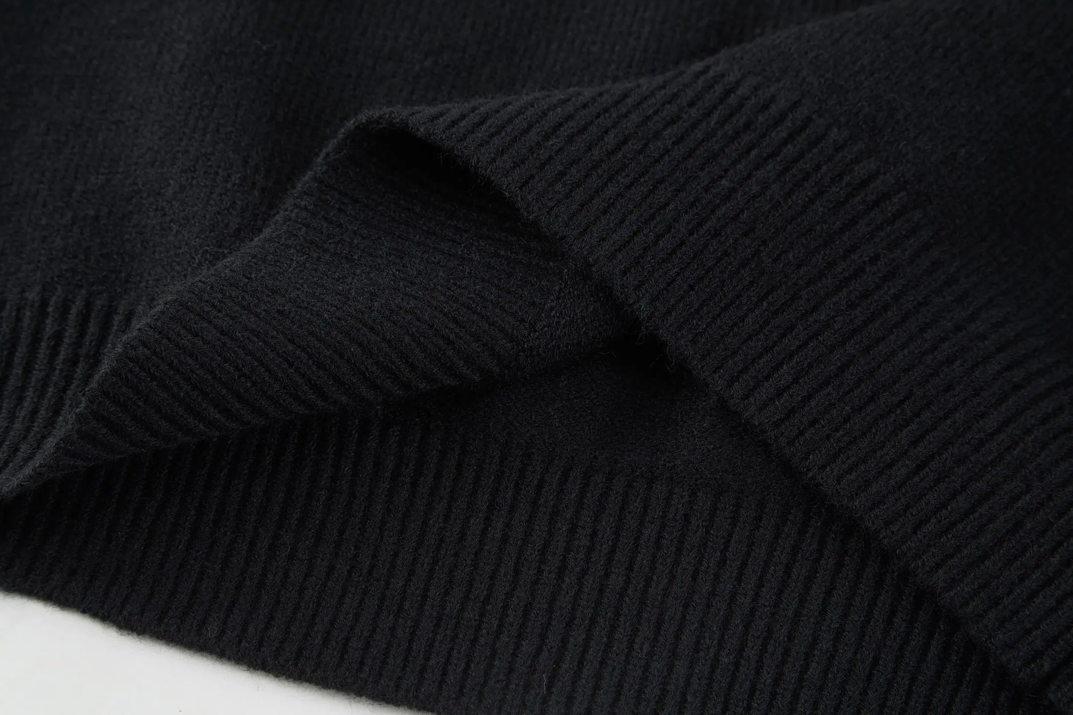 Triomphe Embroidered Wool-Cashmere Blend Sweater D23521175 — view 7