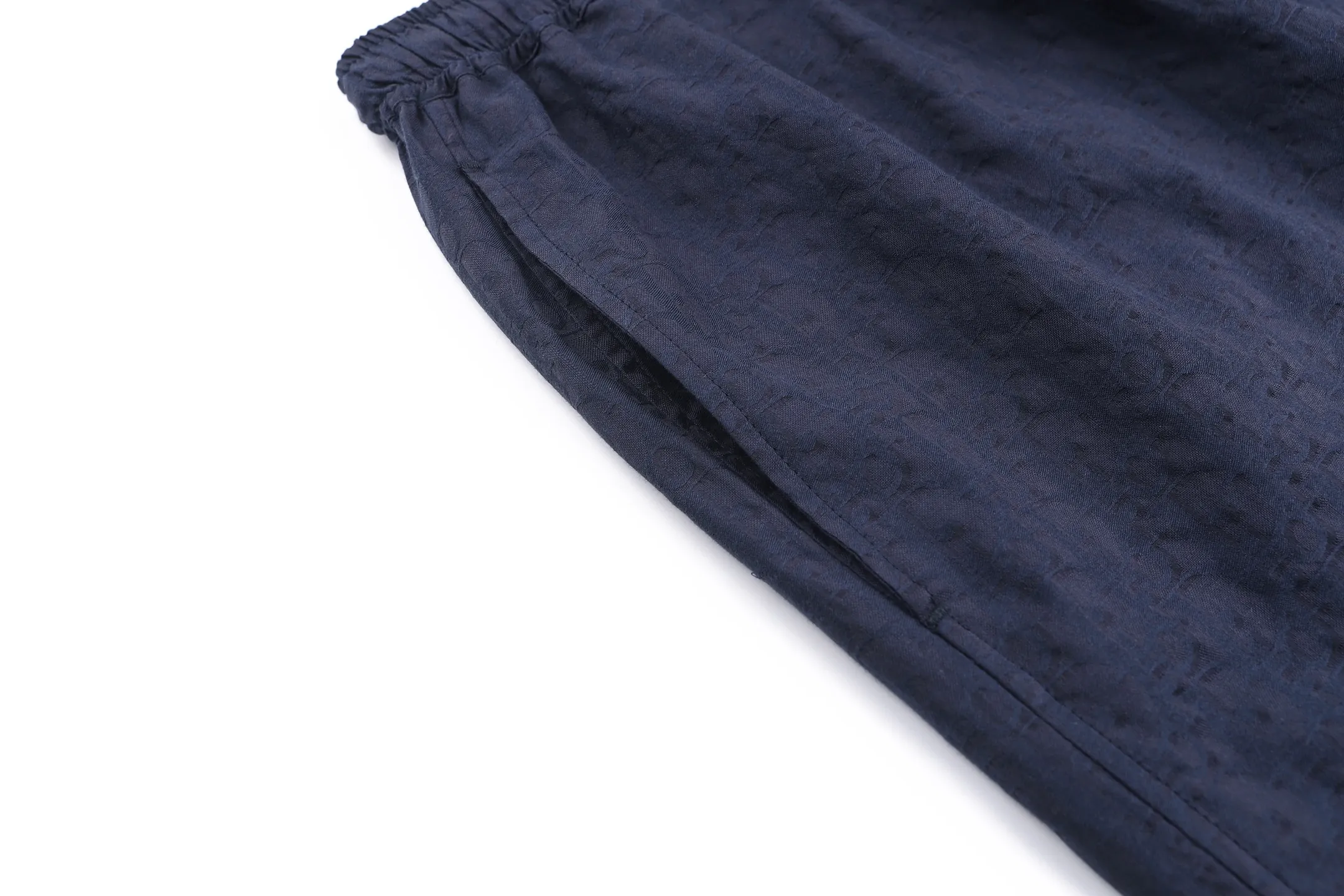 Logo Jacquard Silk-Blend Casual Shorts D24021116 — view 6