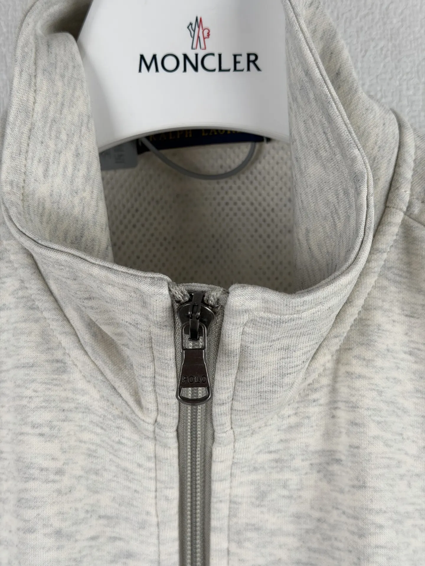 Logo-Embroidered Reversible Knit Gilet D24023630 — view 7