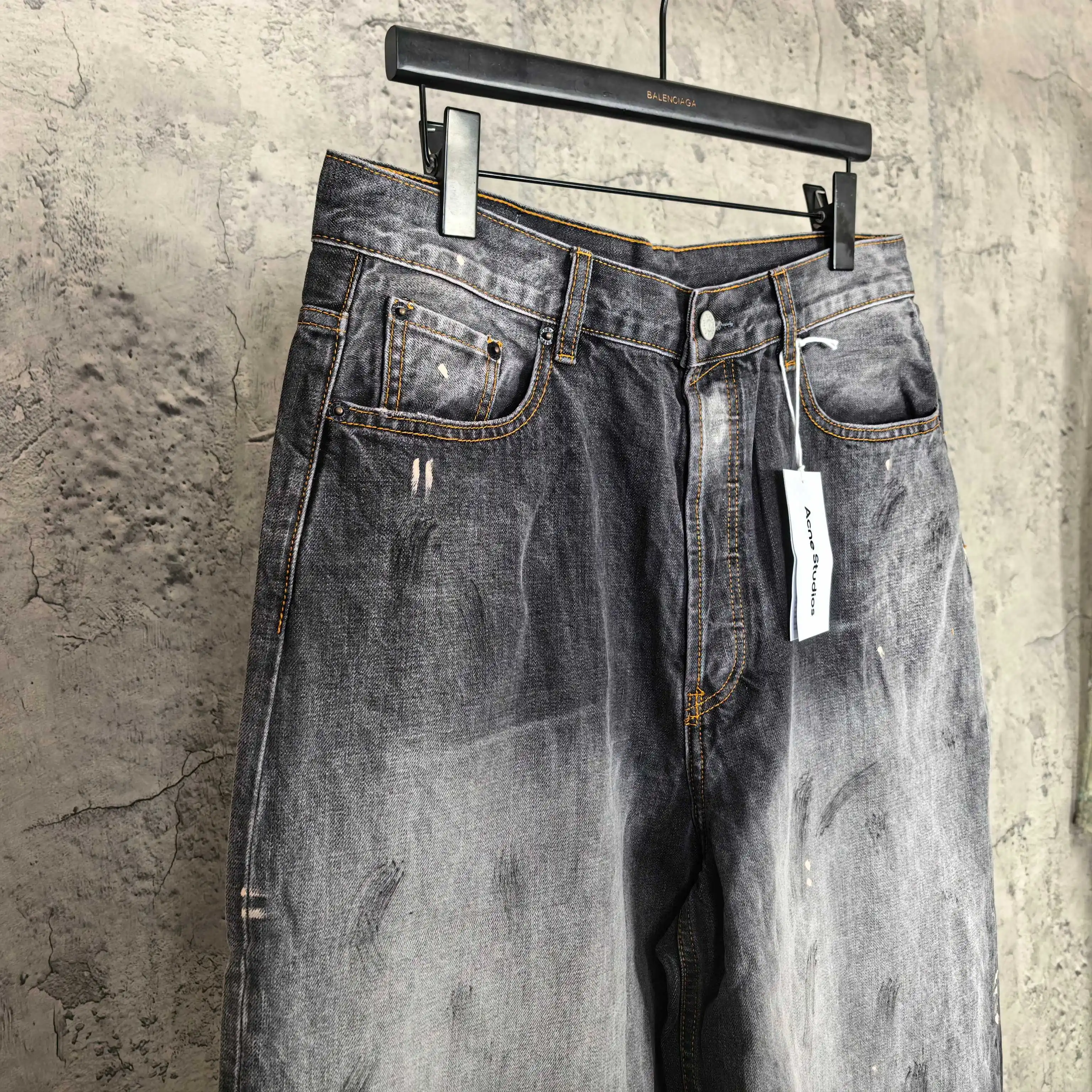1981 Distressed Paint-Splatter Cropped Jeans D24523240 — view 7