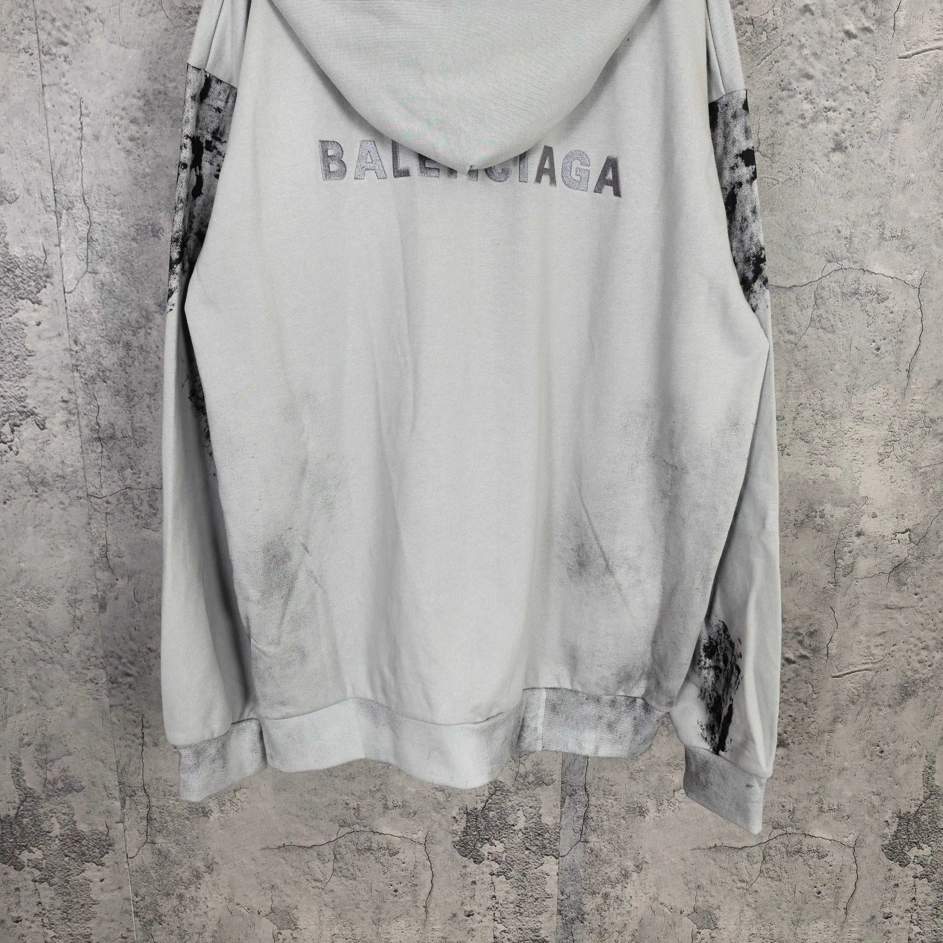 Medium Fit Graffiti Zip-Up Hoodie D24523219 — view 12