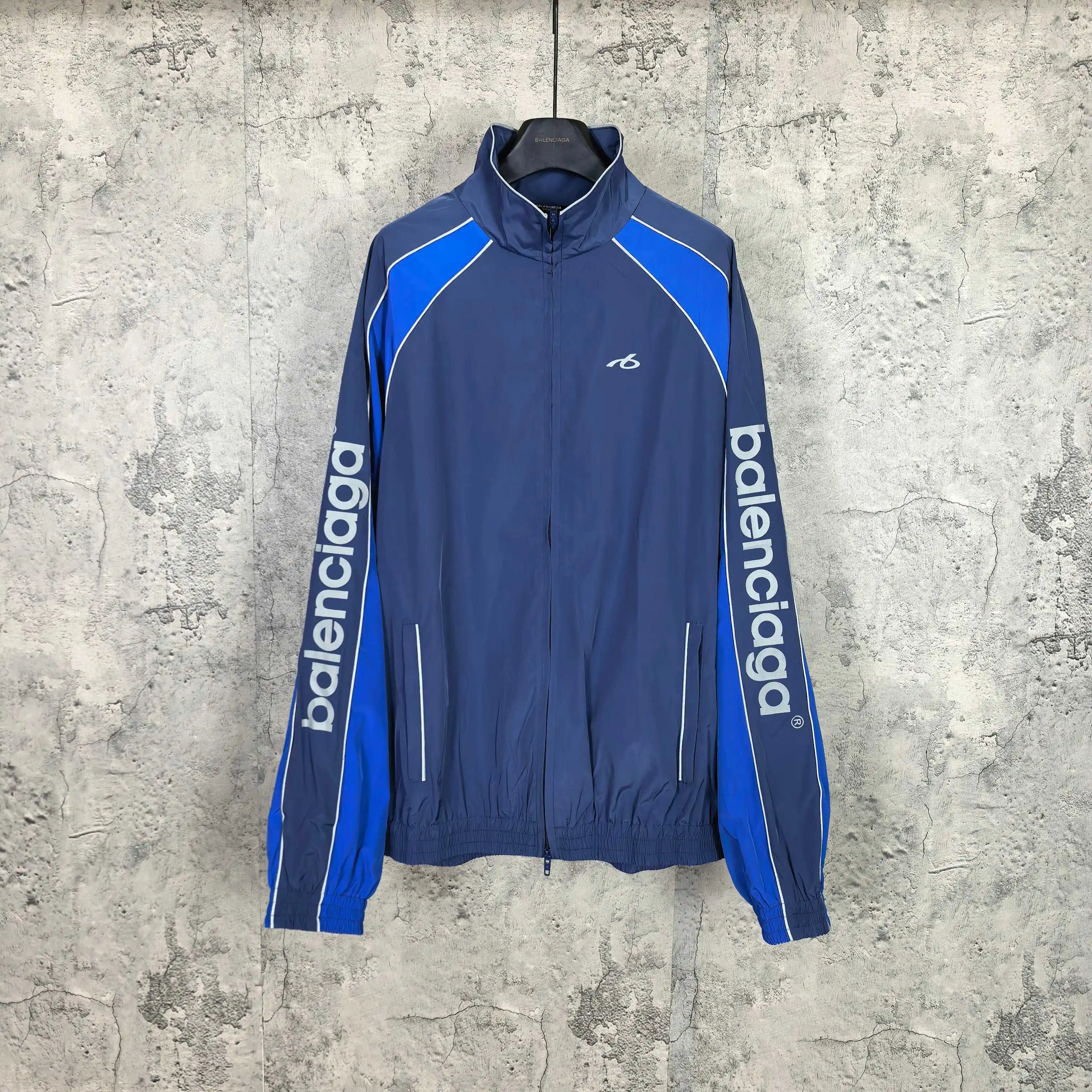 Logo-Print Reflective Track Jacket D25023167