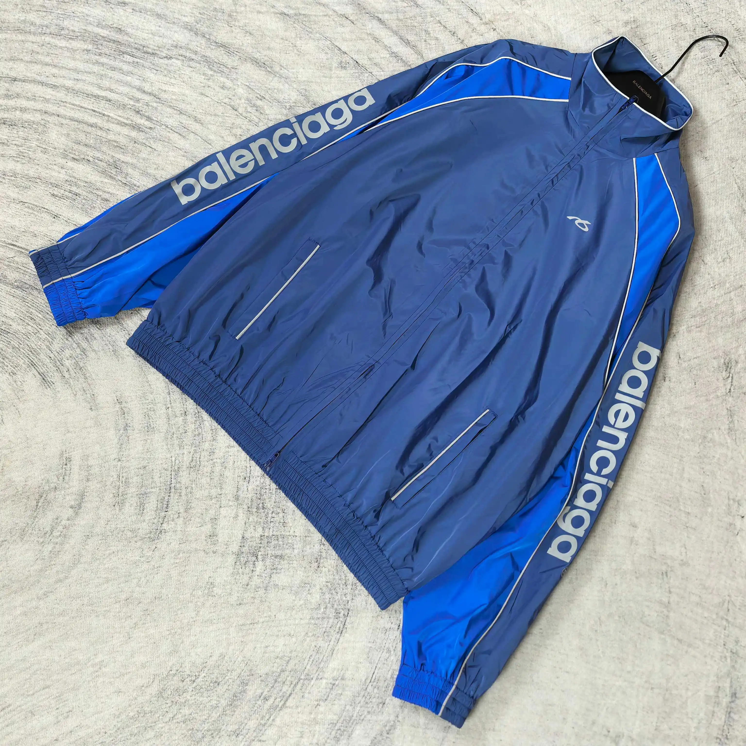 Logo-Print Reflective Track Jacket D25023167 — view 5