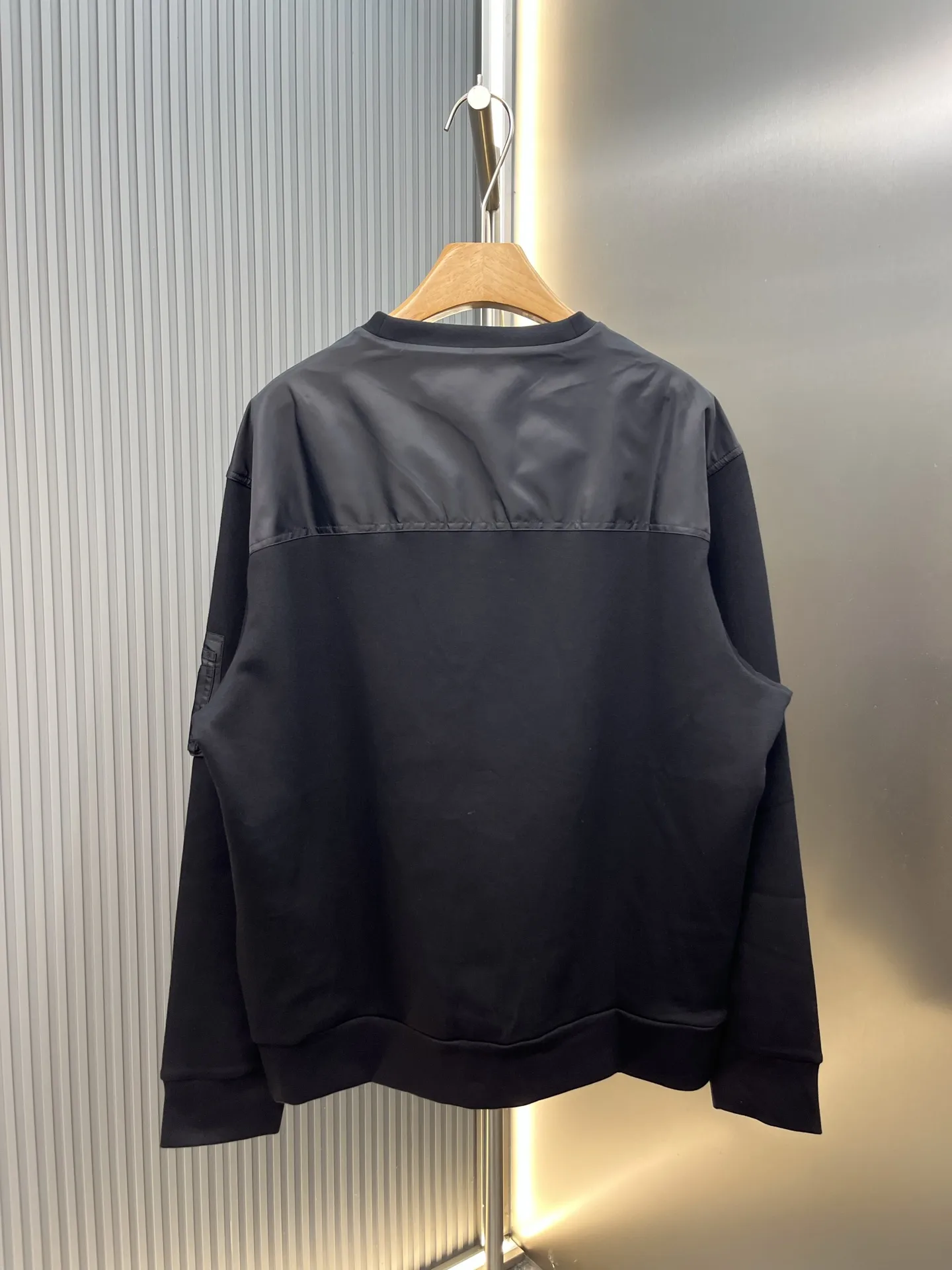 Re-Nylon Trim Fleece Sweatshirt D25019129 — view 3