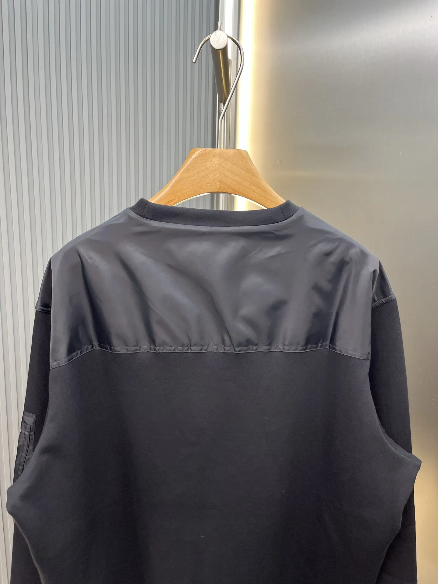 Re-Nylon Trim Fleece Sweatshirt D25019129 — view 4