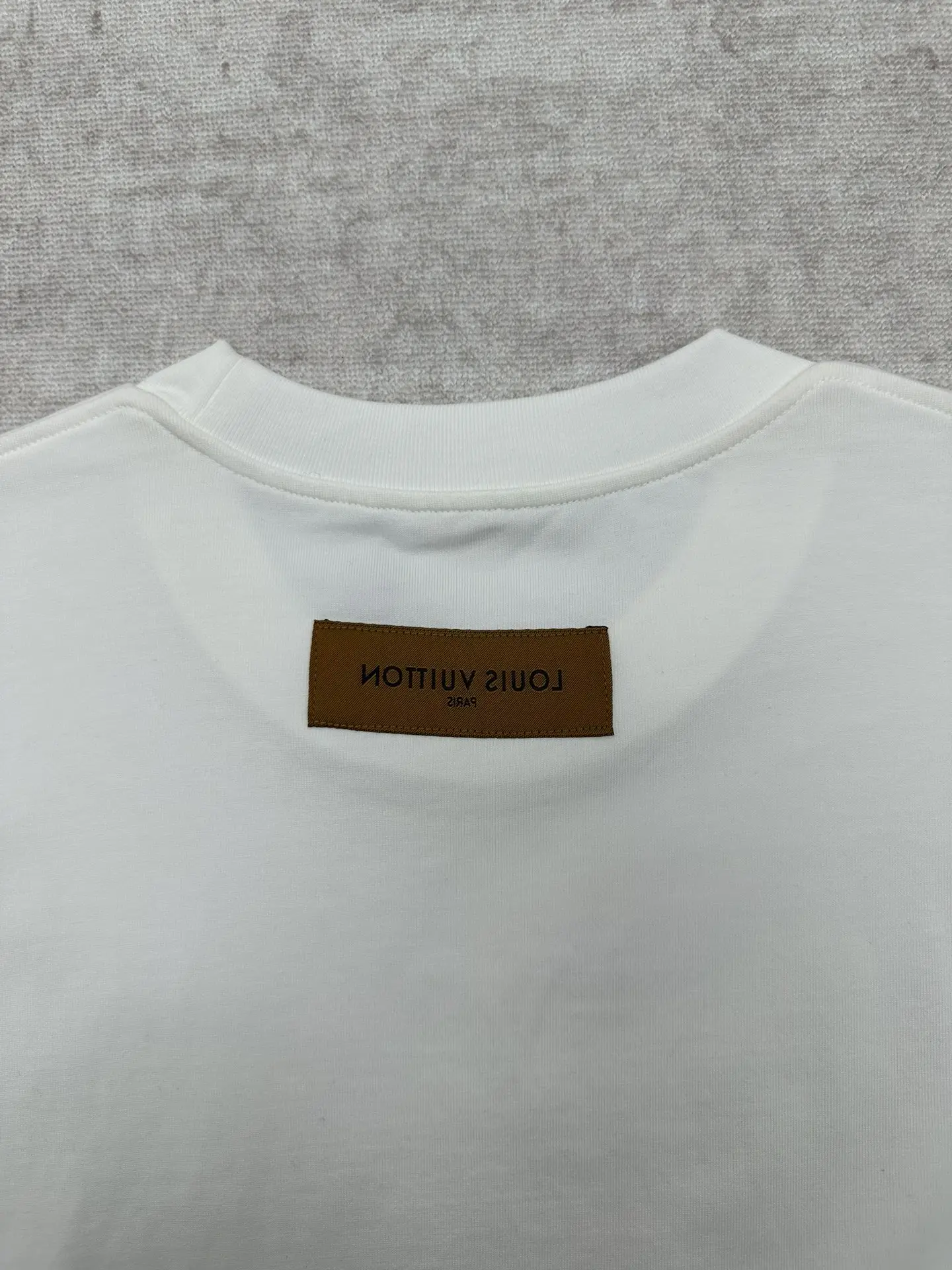 LV Ski Embroidered Long-Sleeve T-Shirt D25513978 — view 9