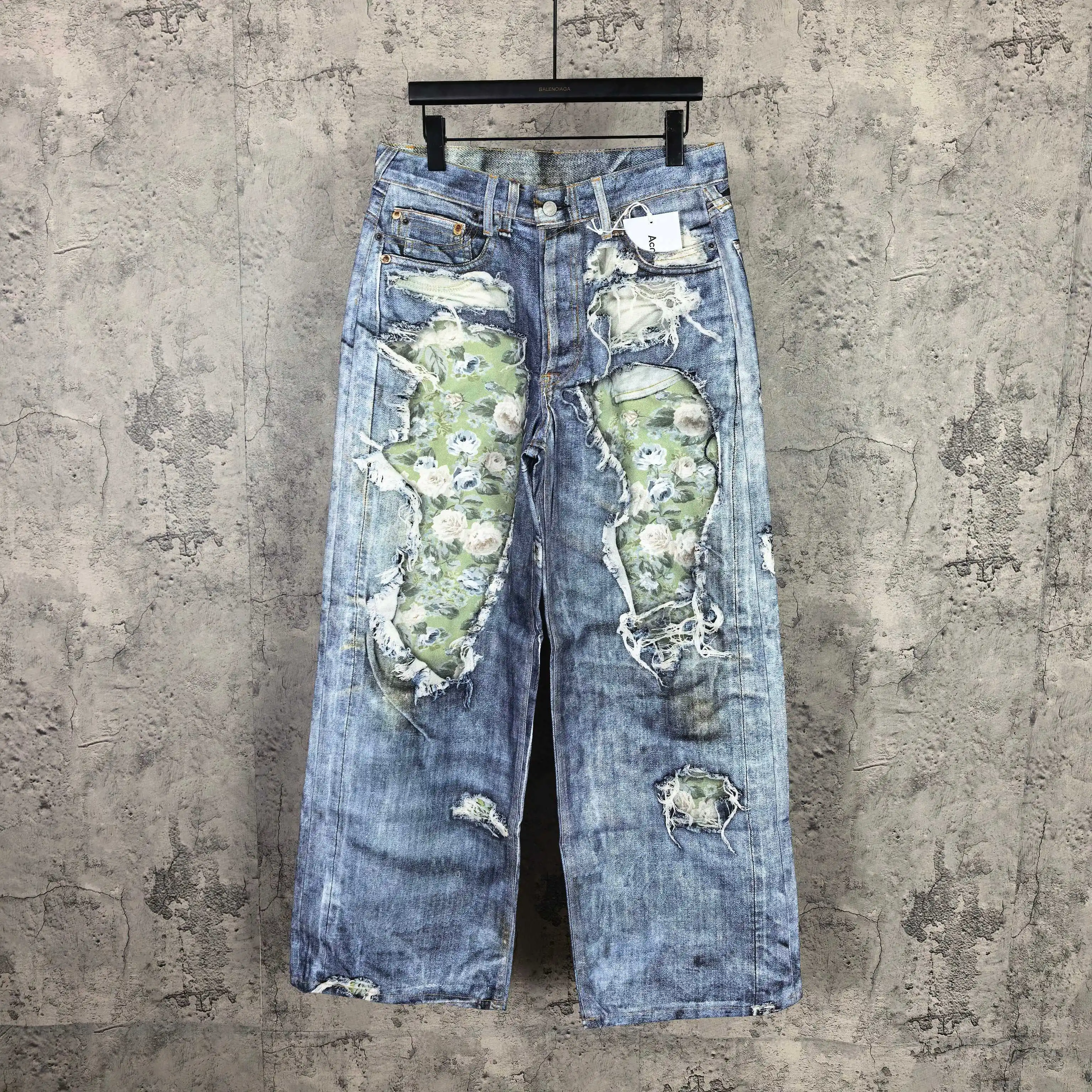 Floral Print Distressed Wide-Leg Jeans D25523263