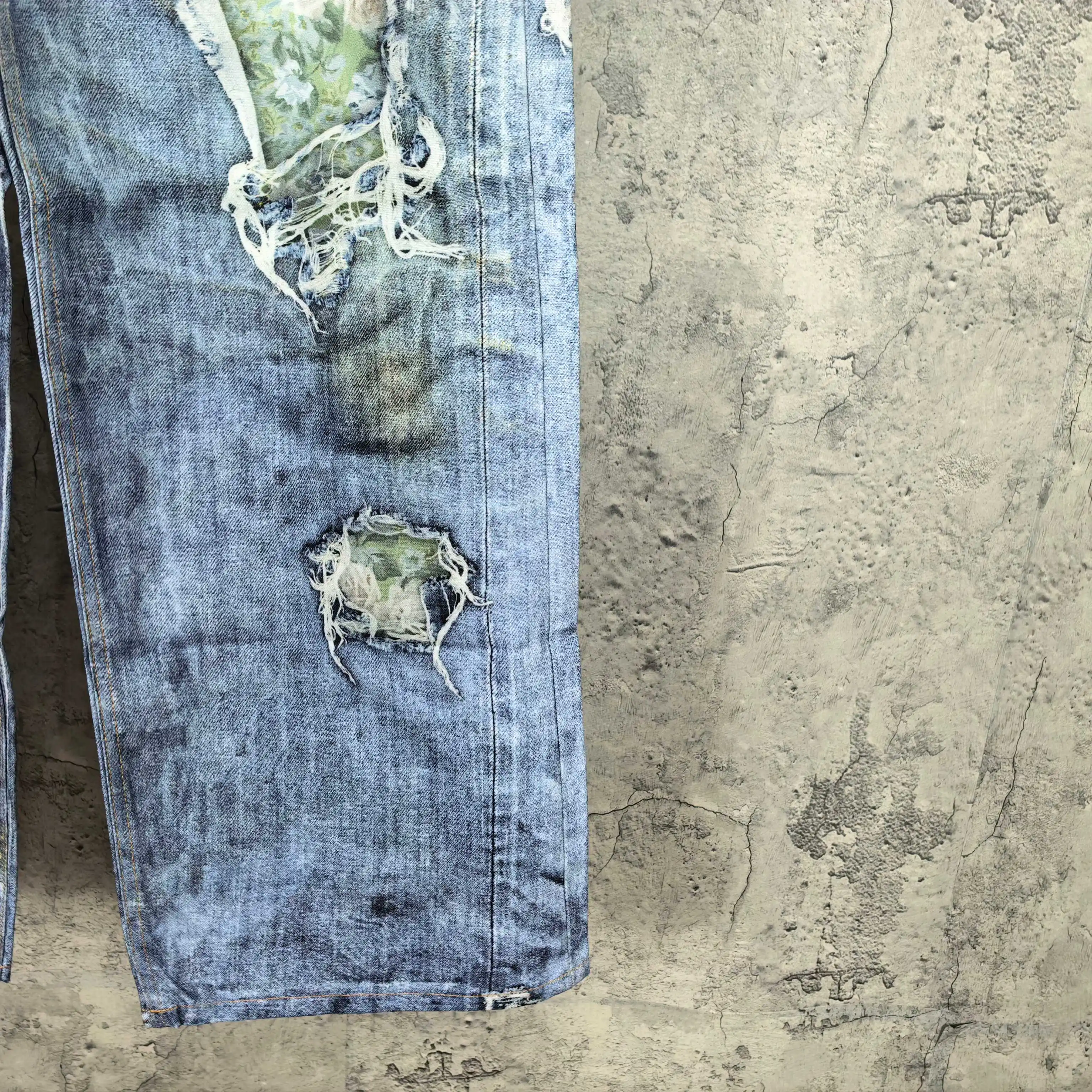 Floral Print Distressed Wide-Leg Jeans D25523263 — view 14