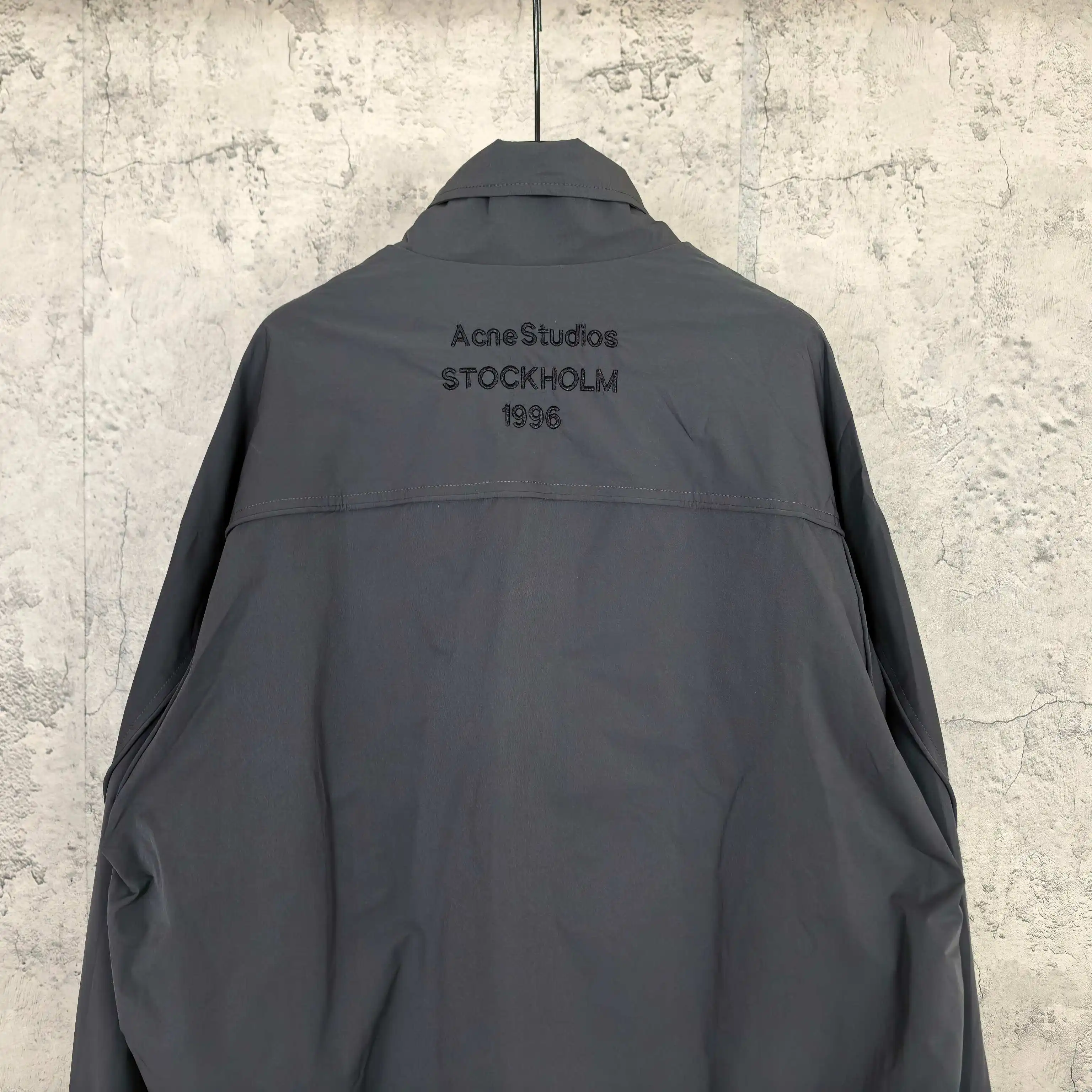 Cropped Zip-Up Jacket with Oversized Collar D25523264 — view 6