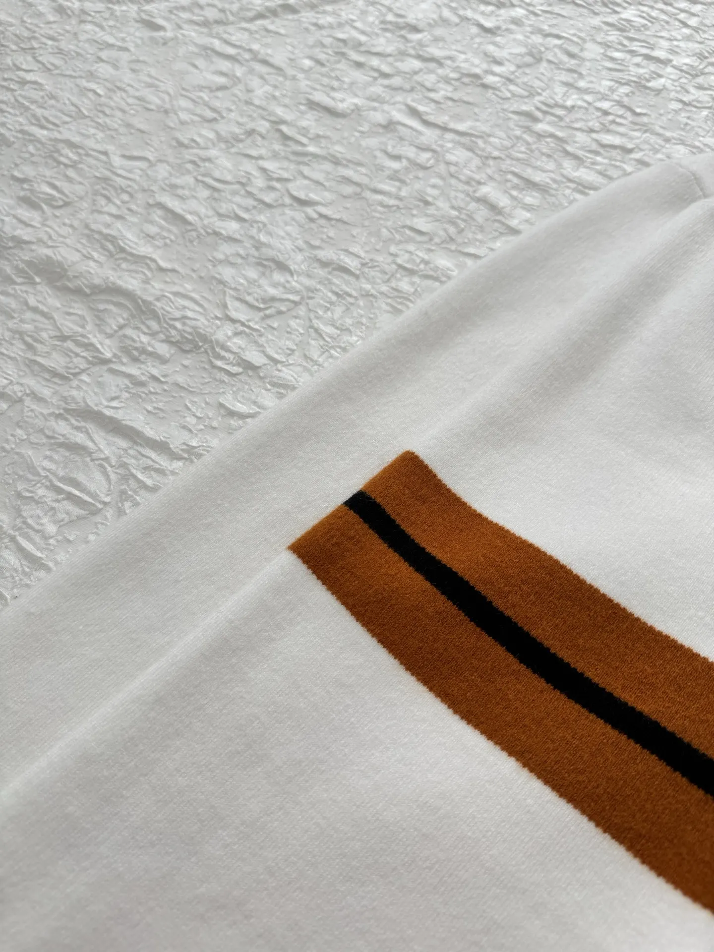 Striped Sleeve Crew-Neck Knit Sweater D25519936 — view 8