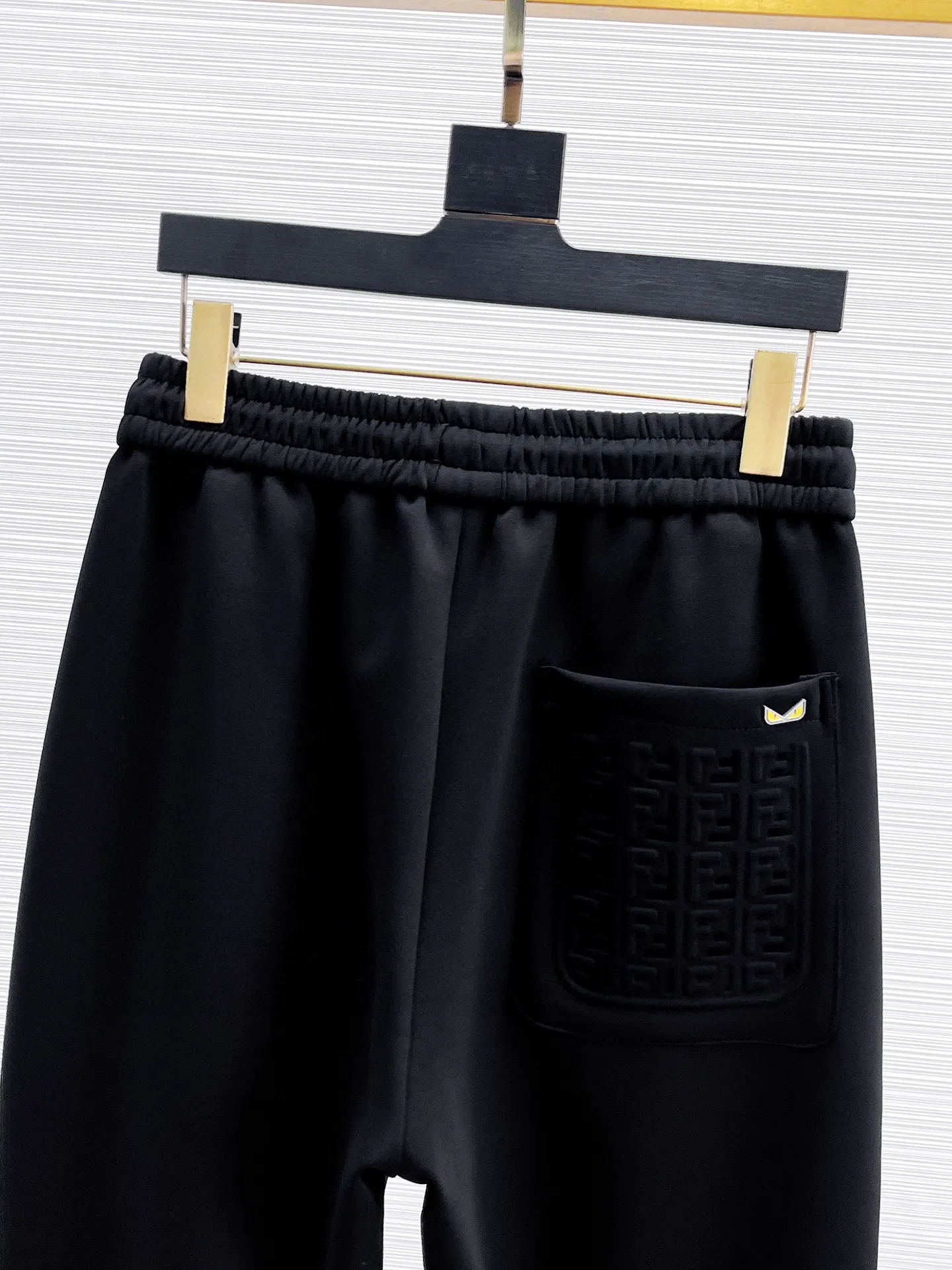 Logo-Embroidered Tapered Sweatpants D26014434 — view 5