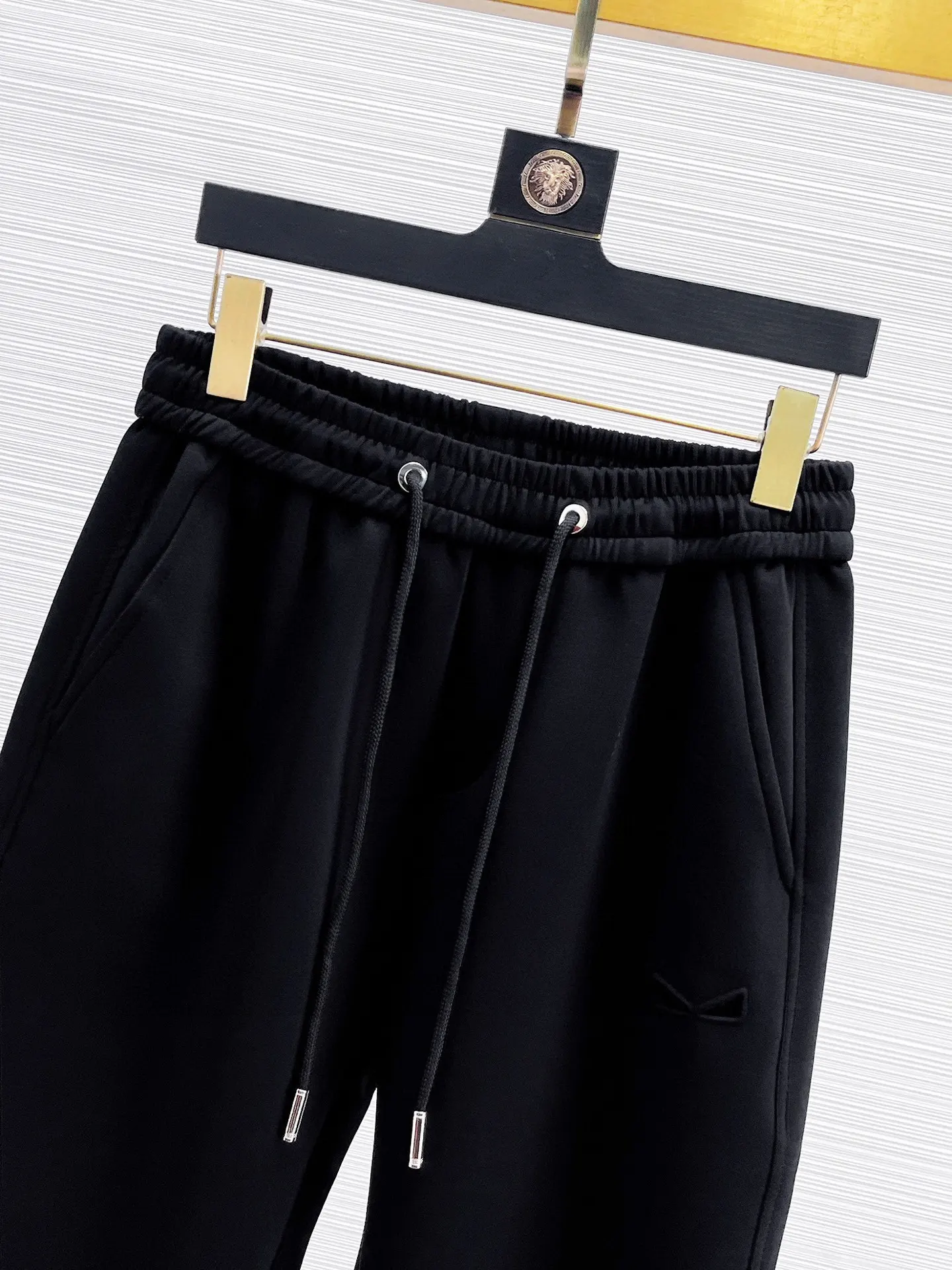 Logo-Embroidered Tapered Sweatpants D26014434 — view 6