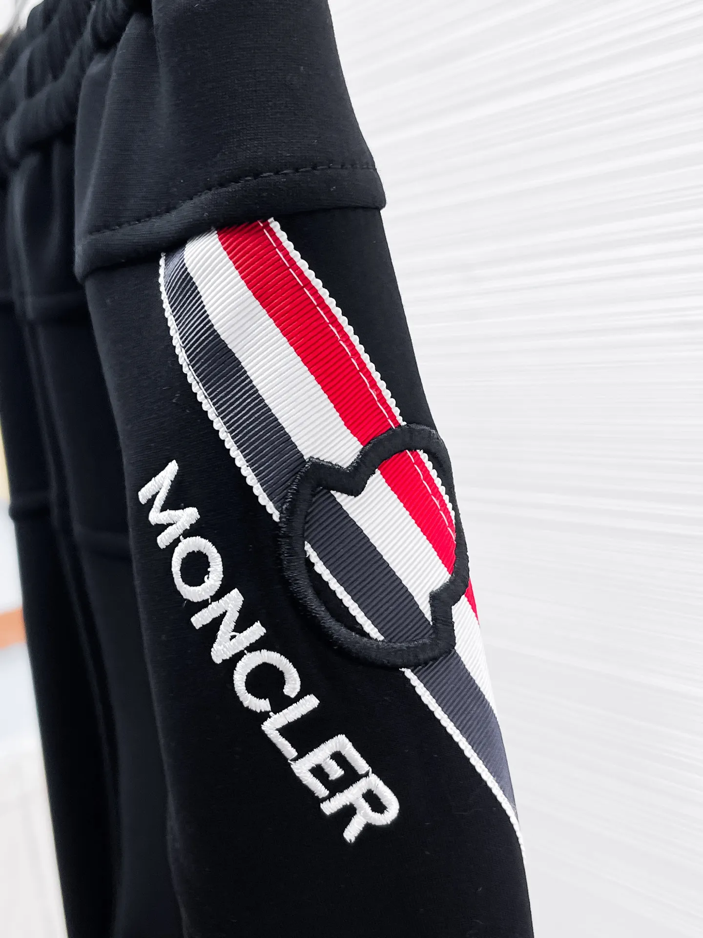 Logo-Patch Tapered Sweatpants D26014437 — view 6