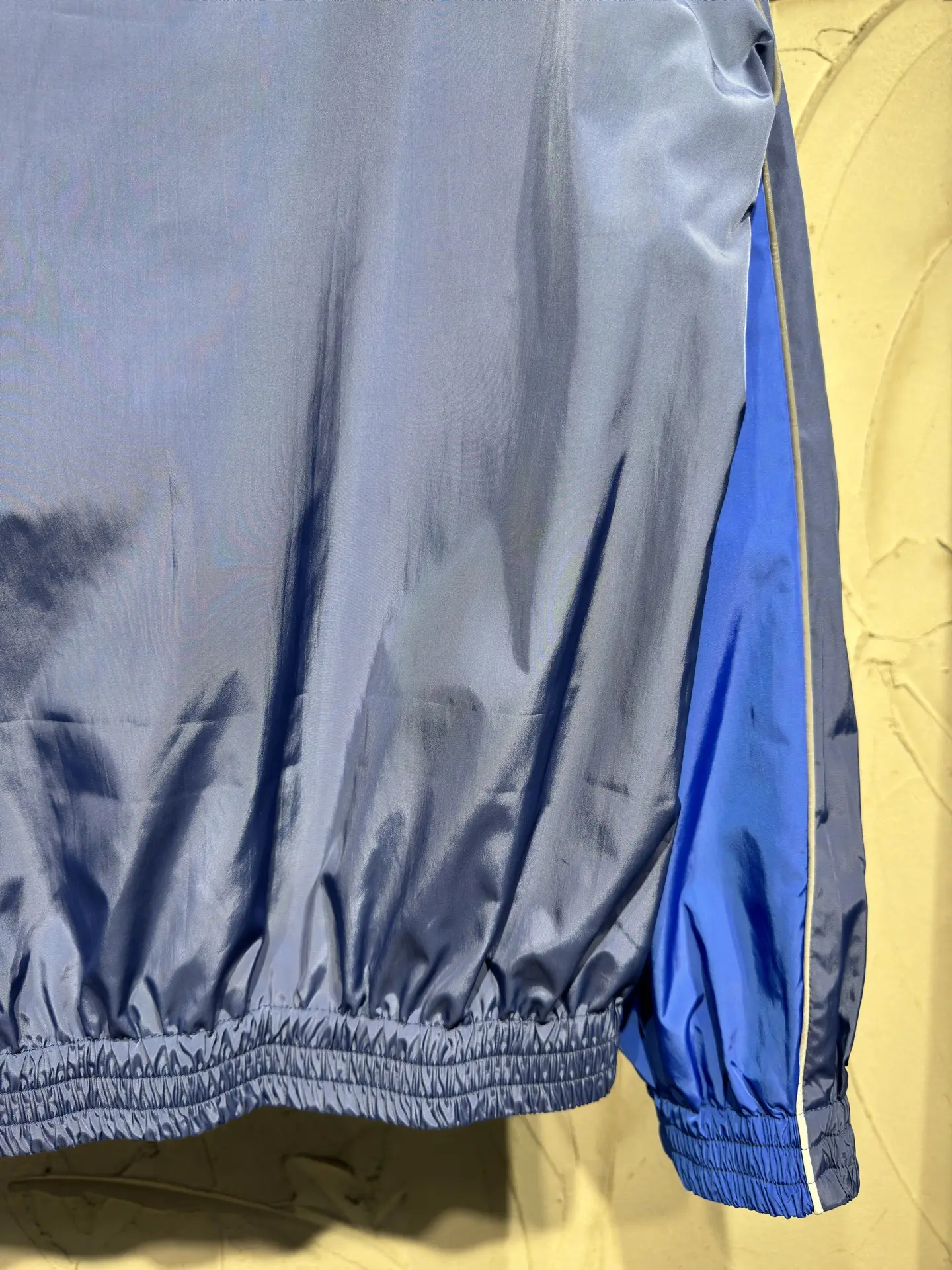Bodies Reflective Logo Track Jacket D26023035 — view 18