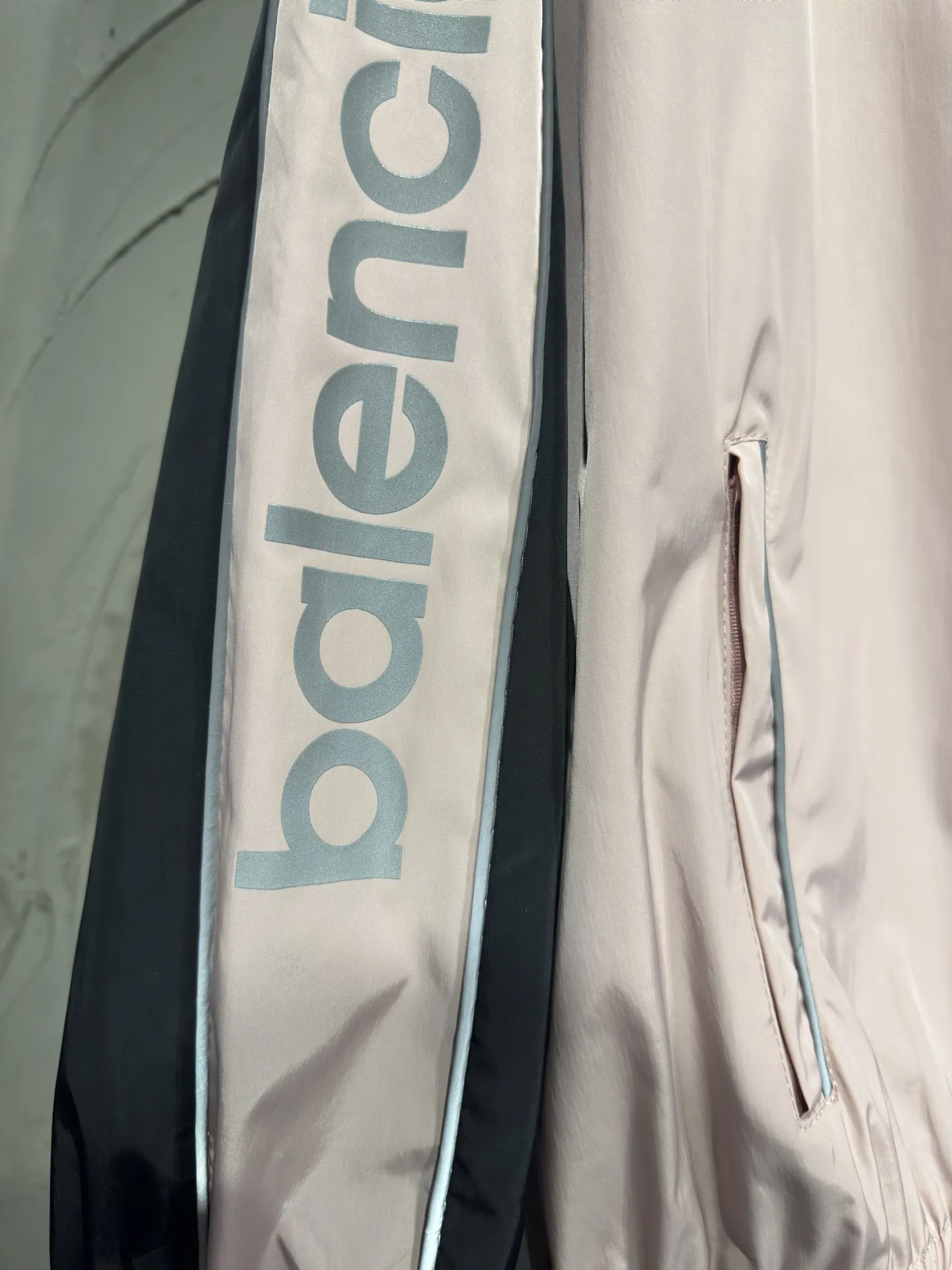 Bodies Reflective Panel Track Jacket D26023034 — view 11